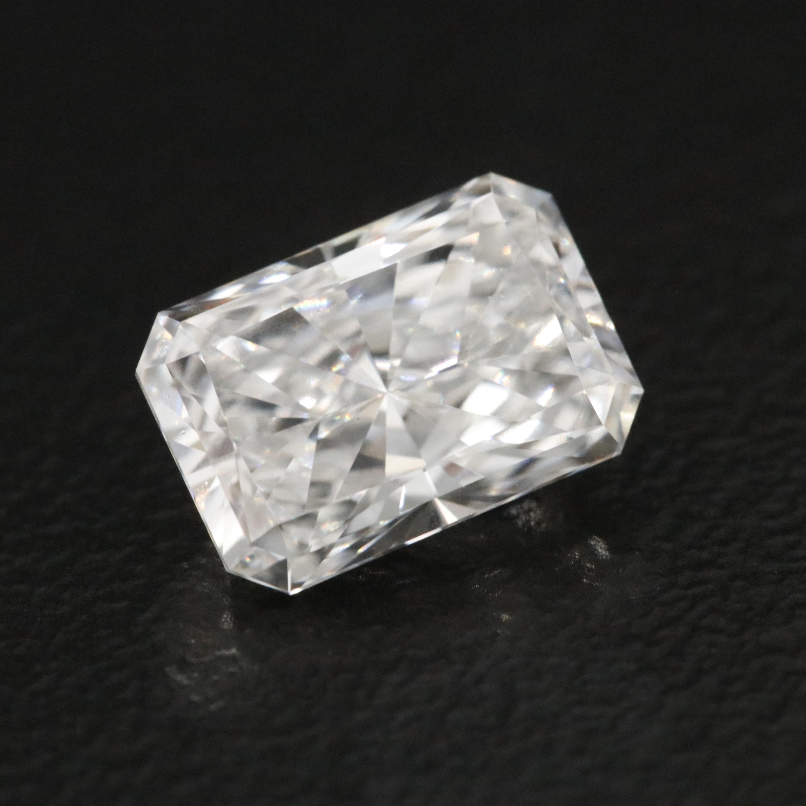 Loose 1.59 CT Lab Grown Diamond with IGI Report