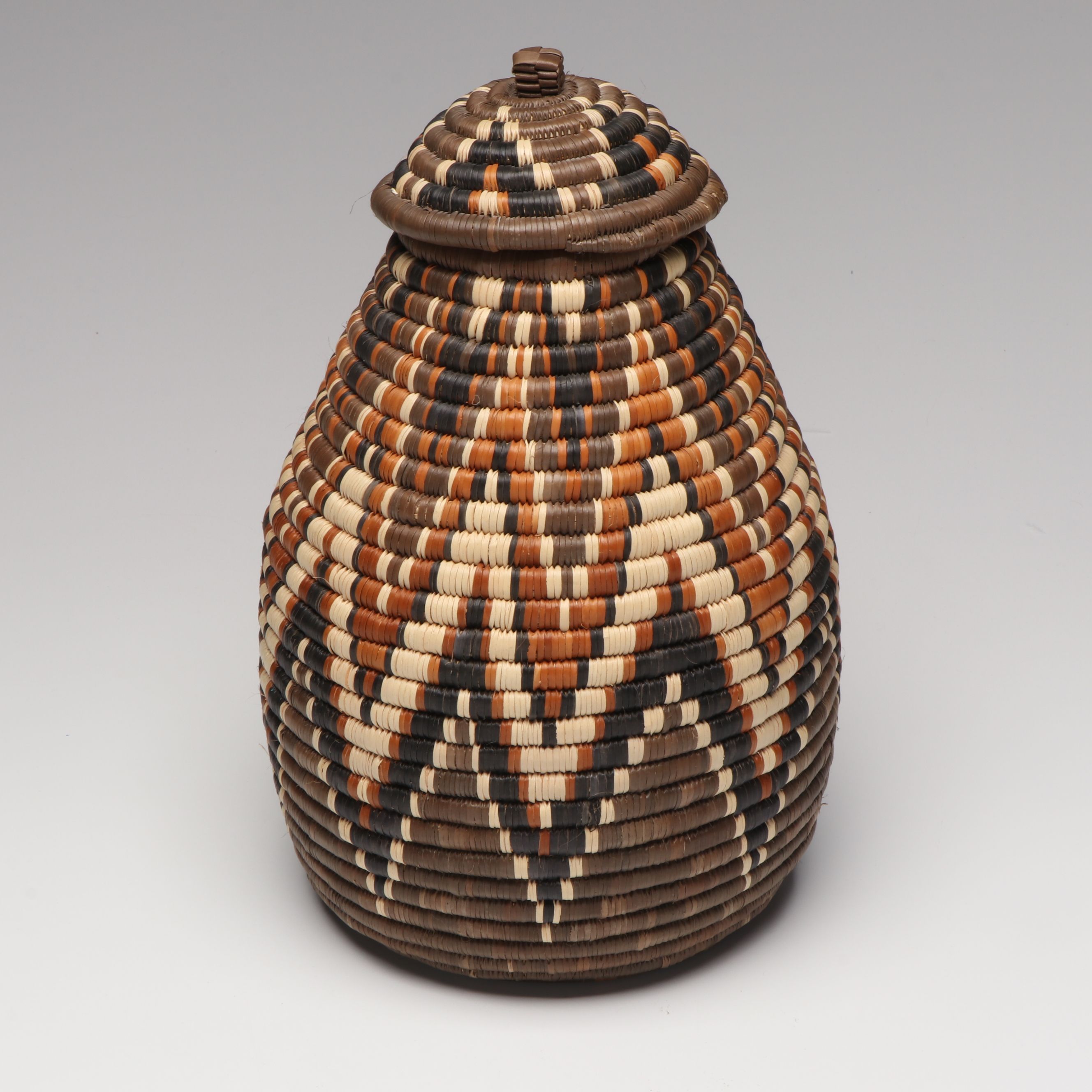 KwaZulu-Natal South African Zulu Handwoven Ilala Palm Basket