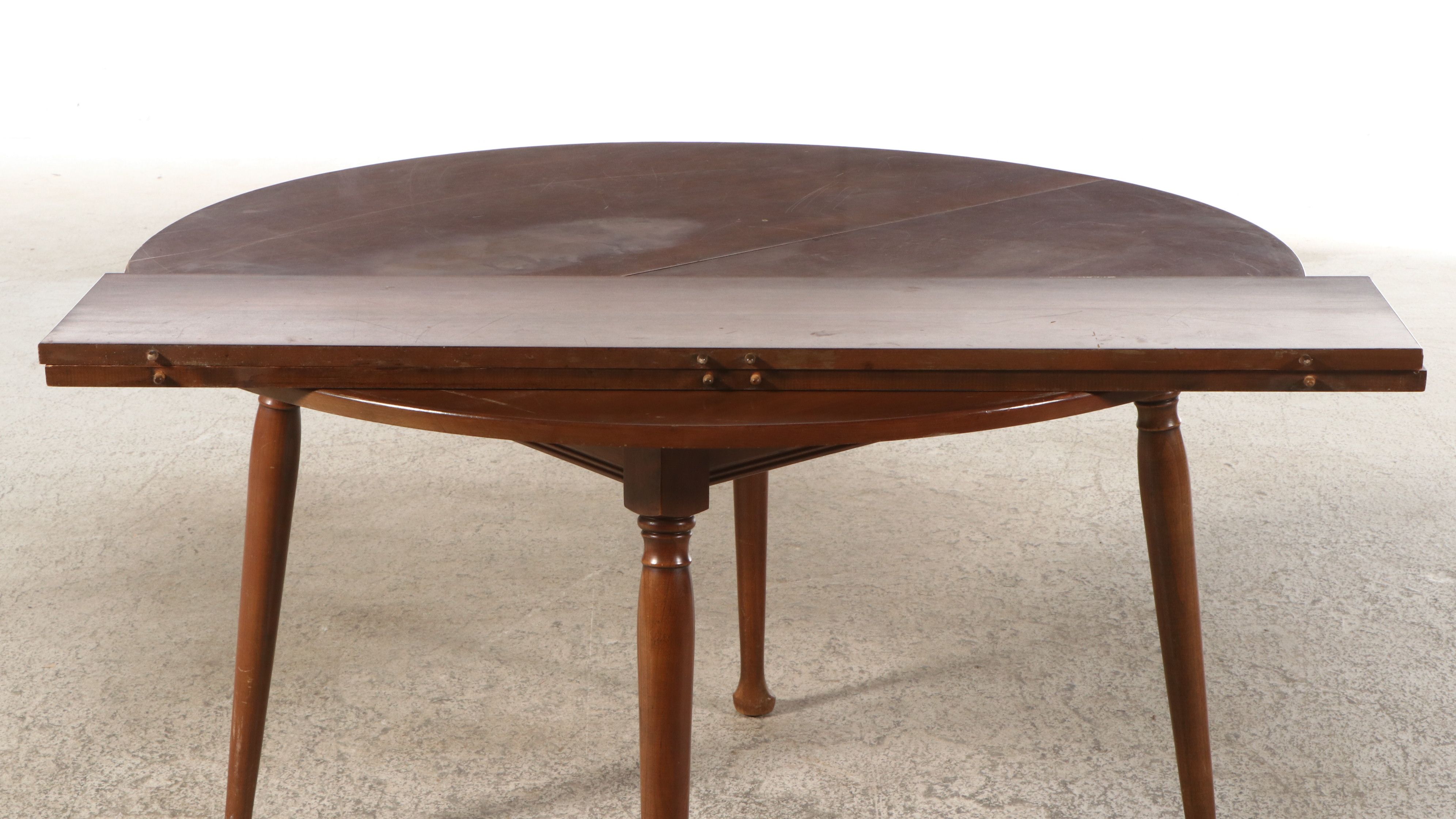 Pennsylvania House Colonial Style Cherry Finish Extending Dining Table