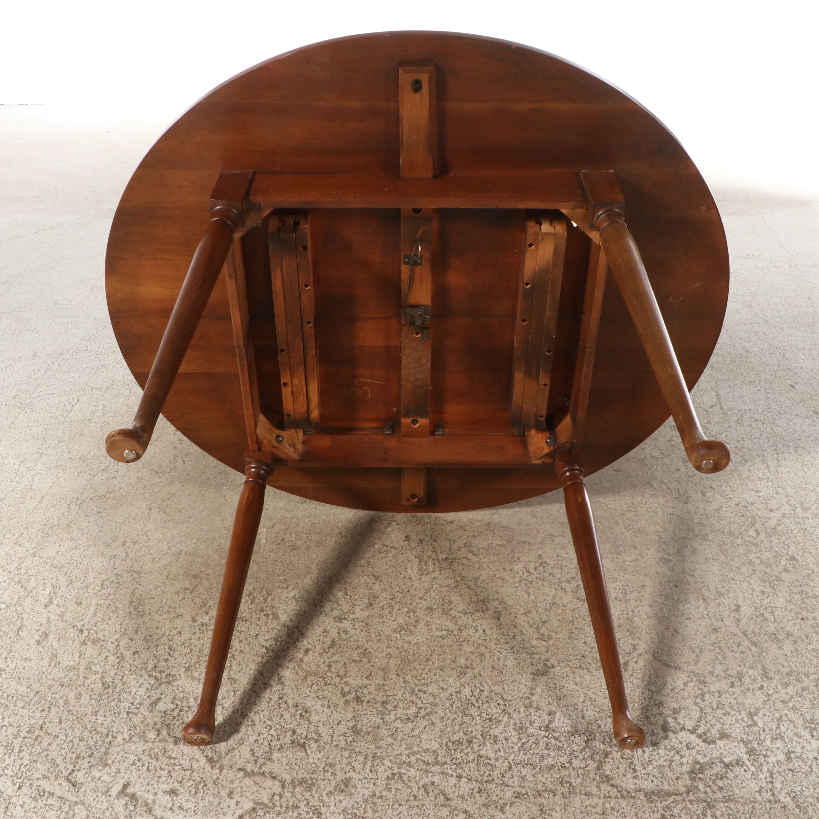 Pennsylvania House Colonial Style Cherry Finish Extending Dining Table