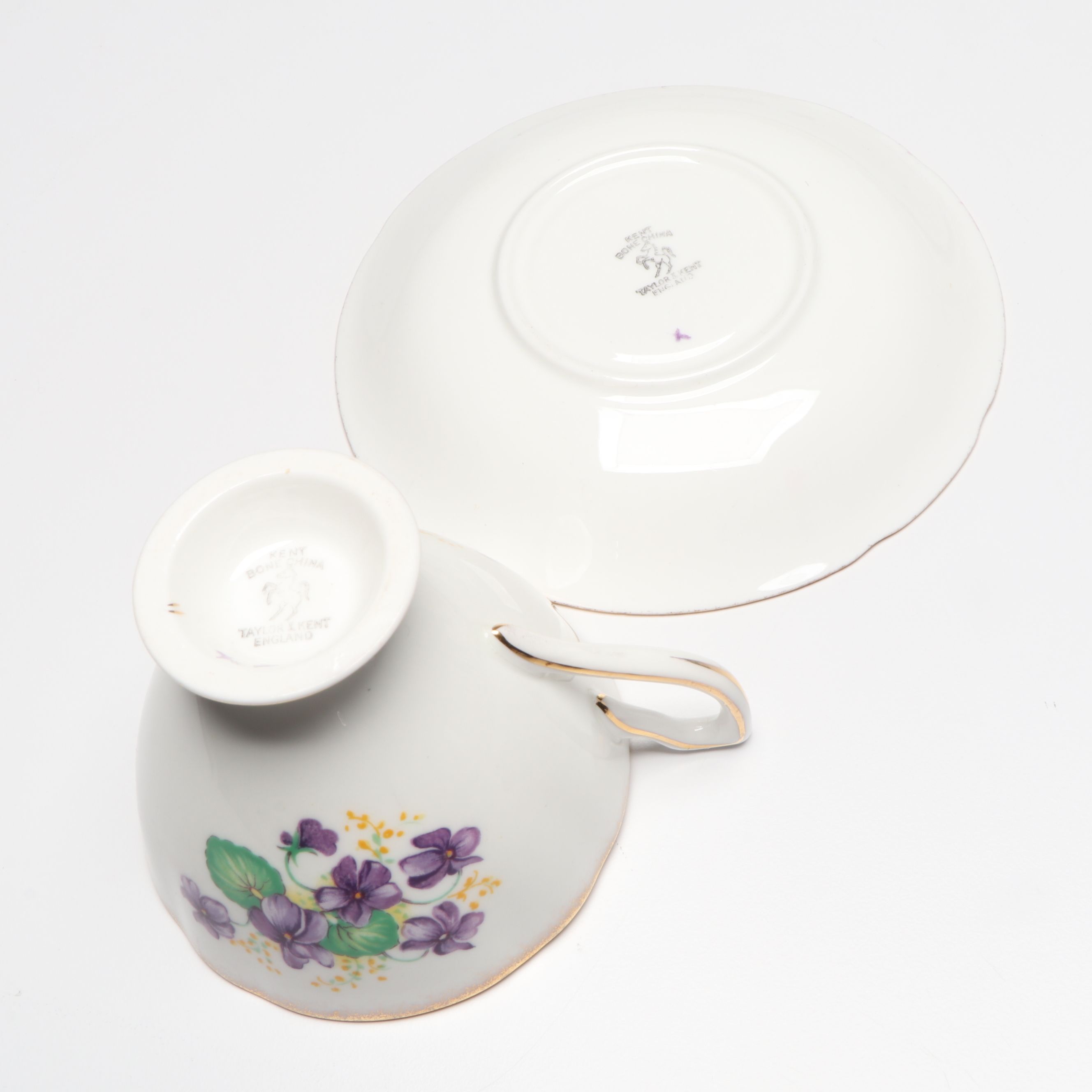 English, Japanese and Other Porcelain Teacups and Saucers
