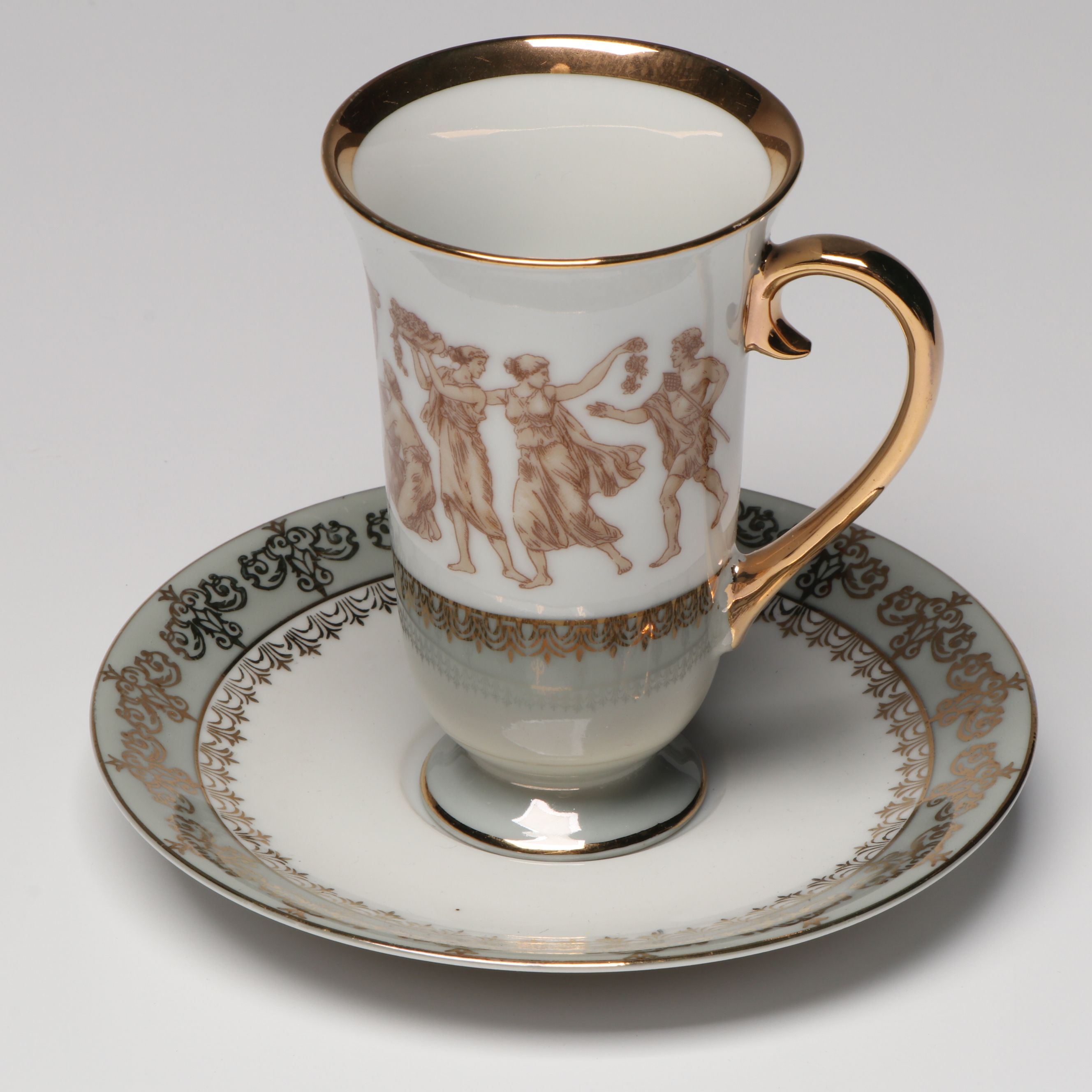 English, Japanese and Other Porcelain Teacups and Saucers