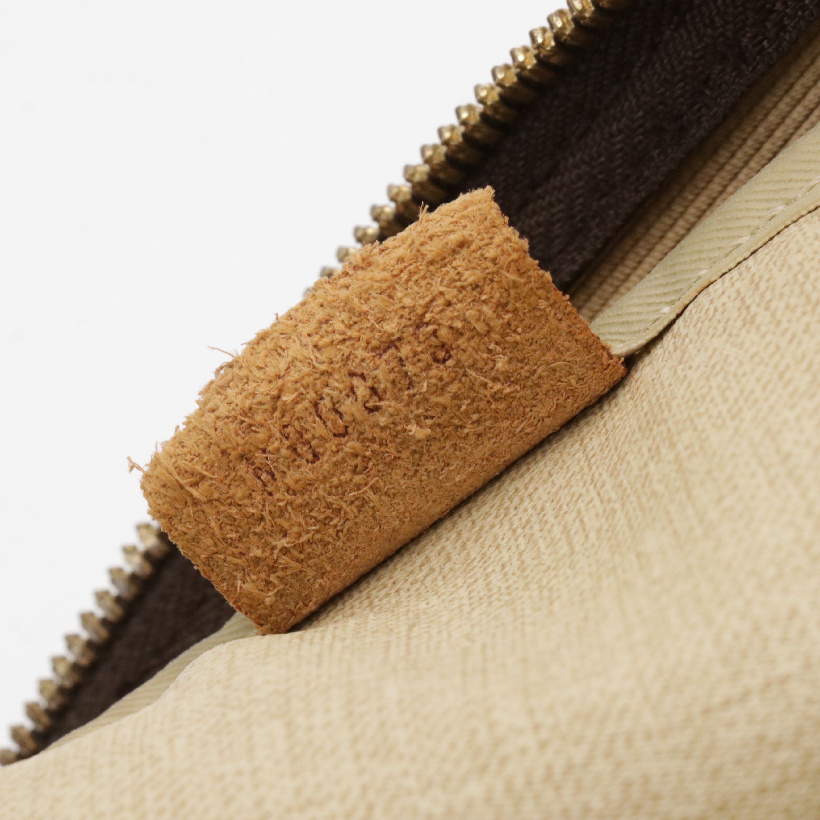 Louis Vuitton Deauville Handbag in Monogram Canvas and Vachetta Leather