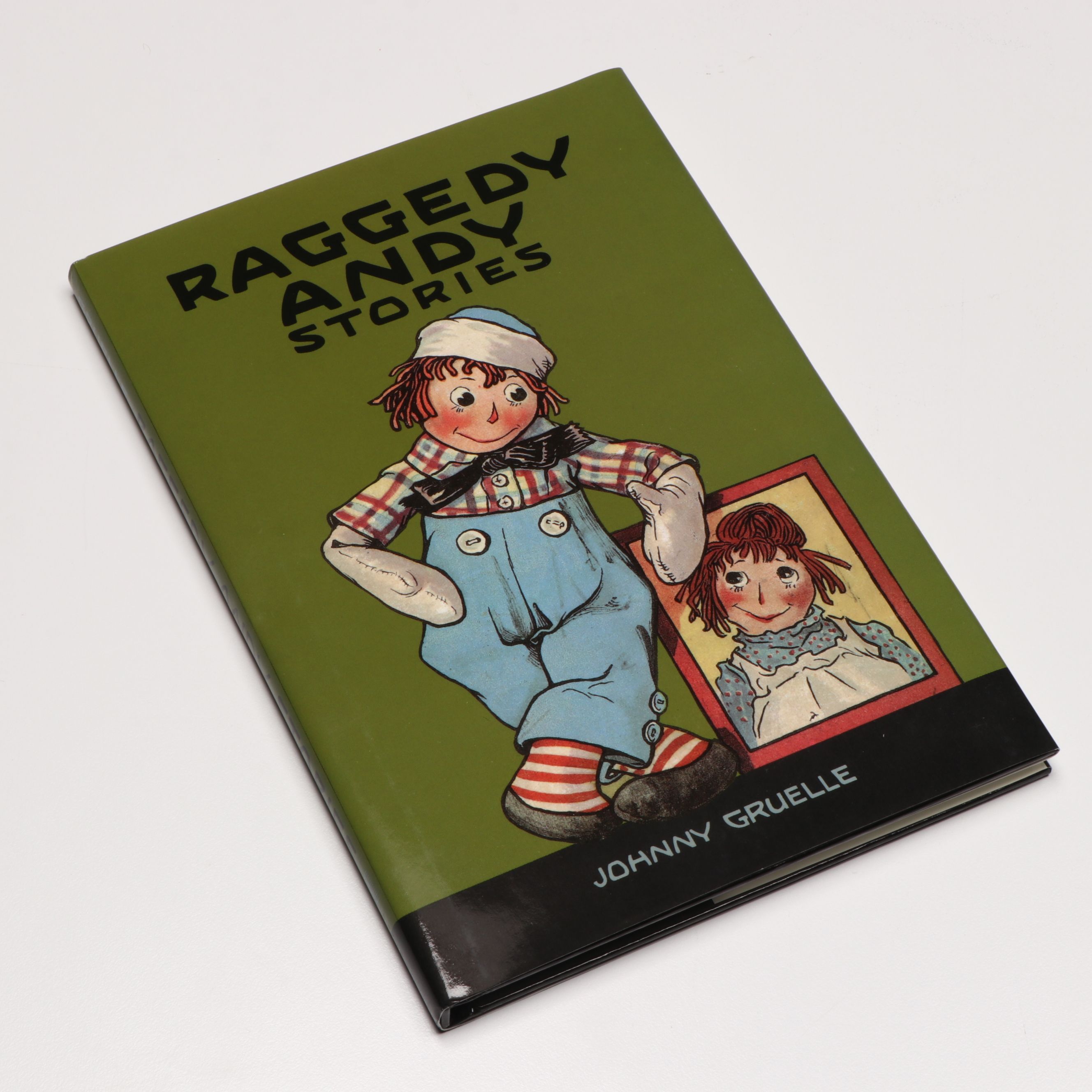 Reproduction Volland Raggedy Ann and Andy Dolls with Johnny Gruelle Books