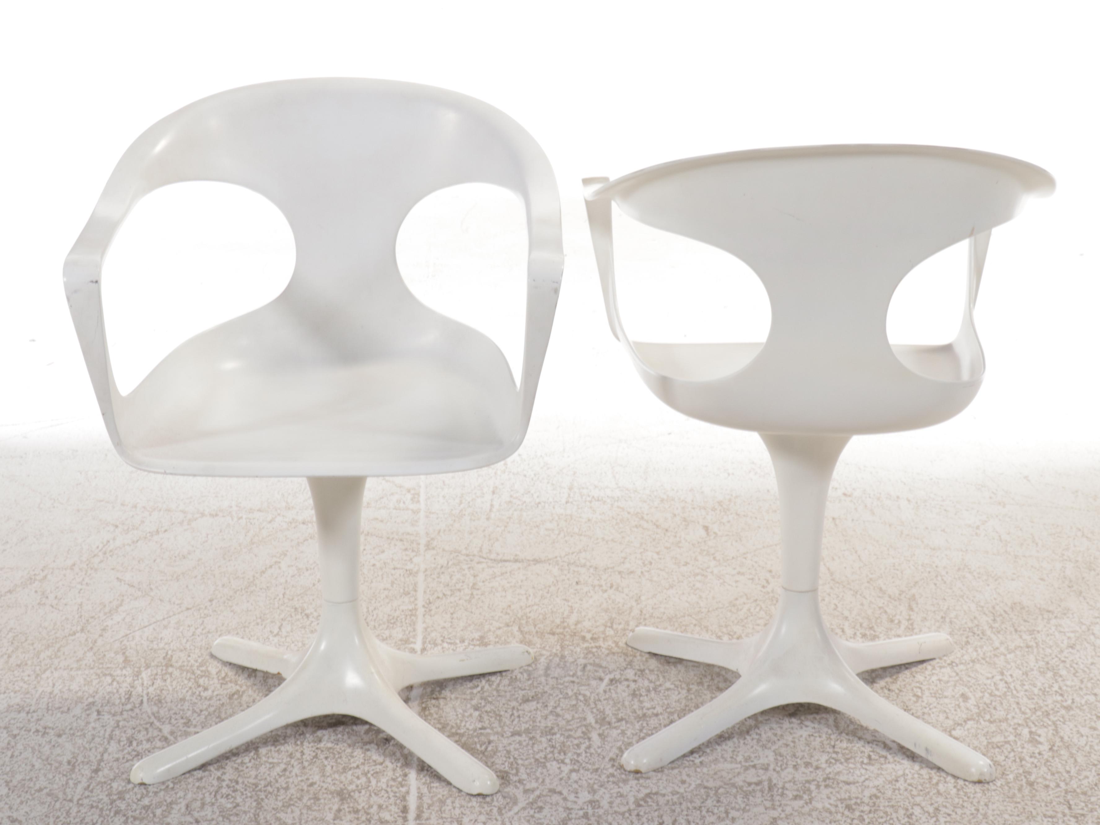 Pair of Lübke "Möbel Mann" Mid Century Modern White Acrylic Armchairs