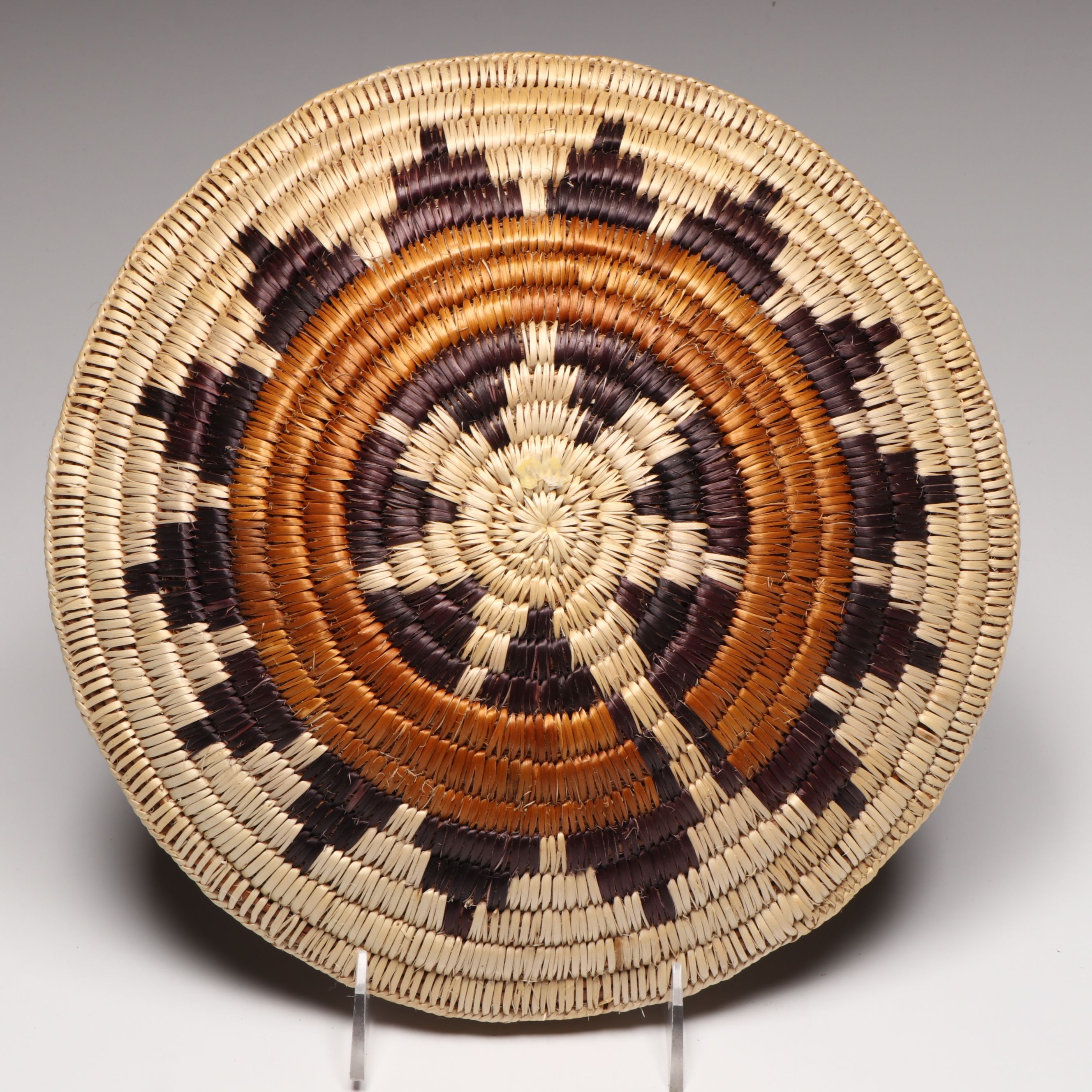 Louise Nimrod Diné (Navajo) Sumac Wedding Basket with Mountain Mahogany Dye
