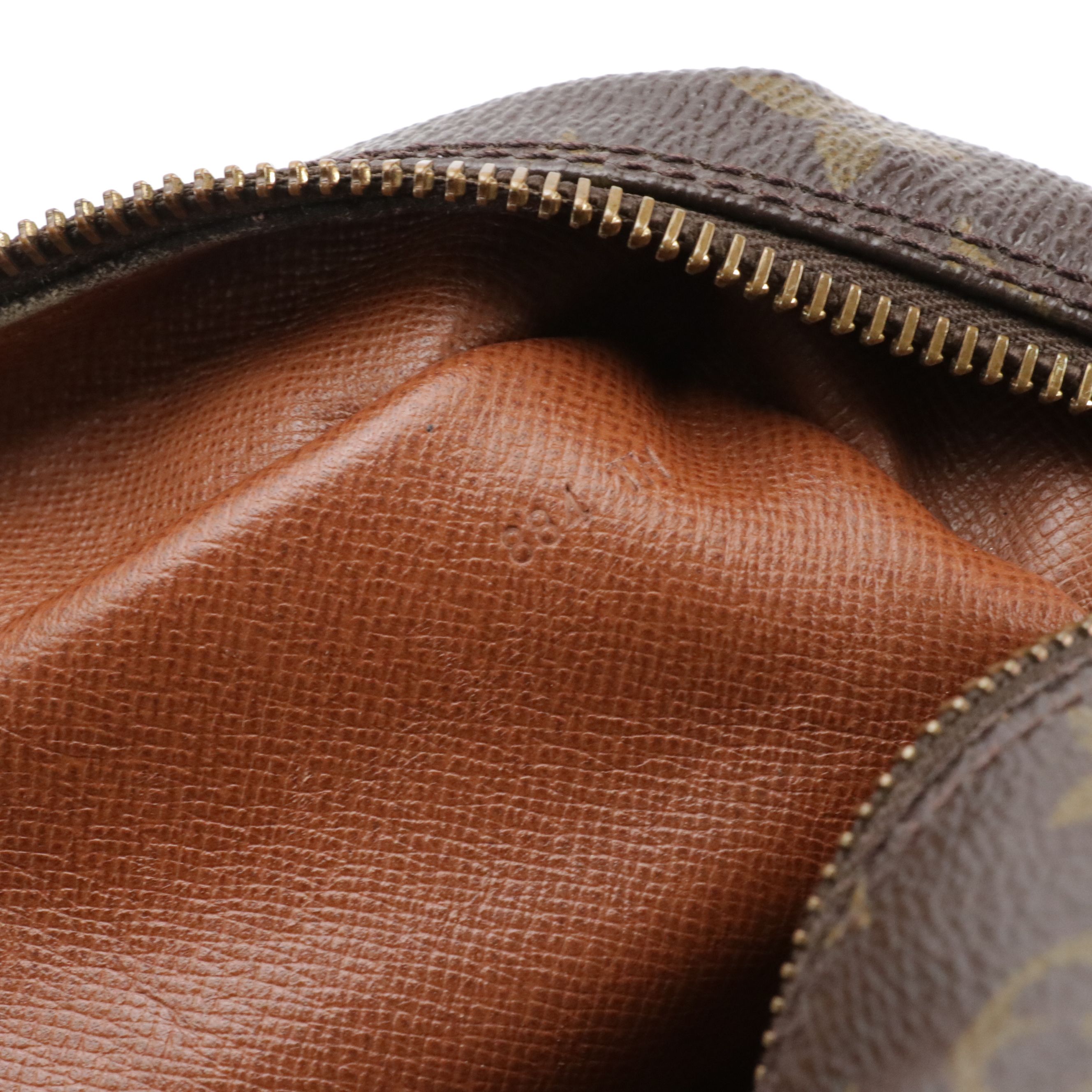 Louis Vuitton Nile Crossbody Bag in Monogram Canvas and Vachetta Leather