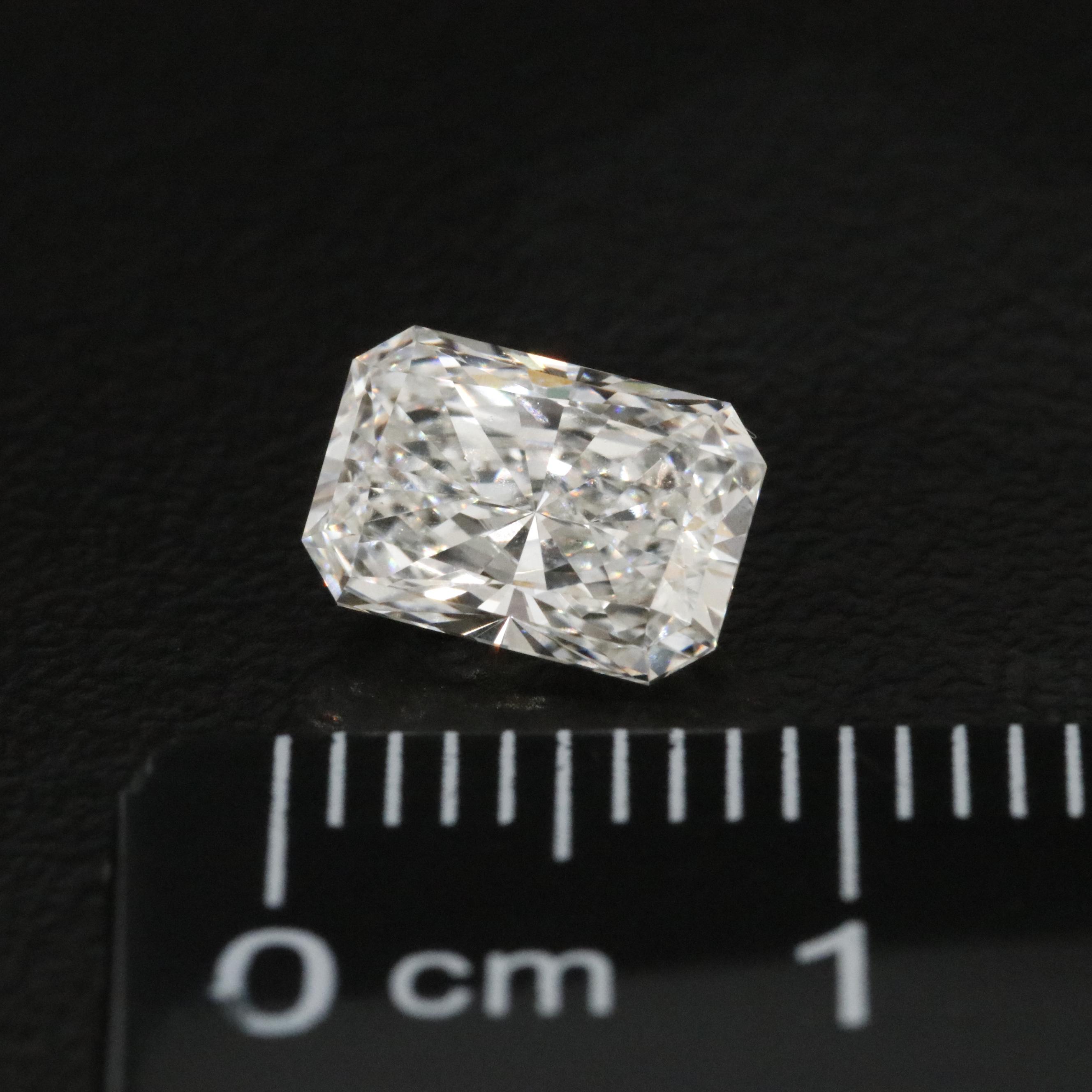 Loose 1.30 CT Lab Grown Diamond with IGI Report