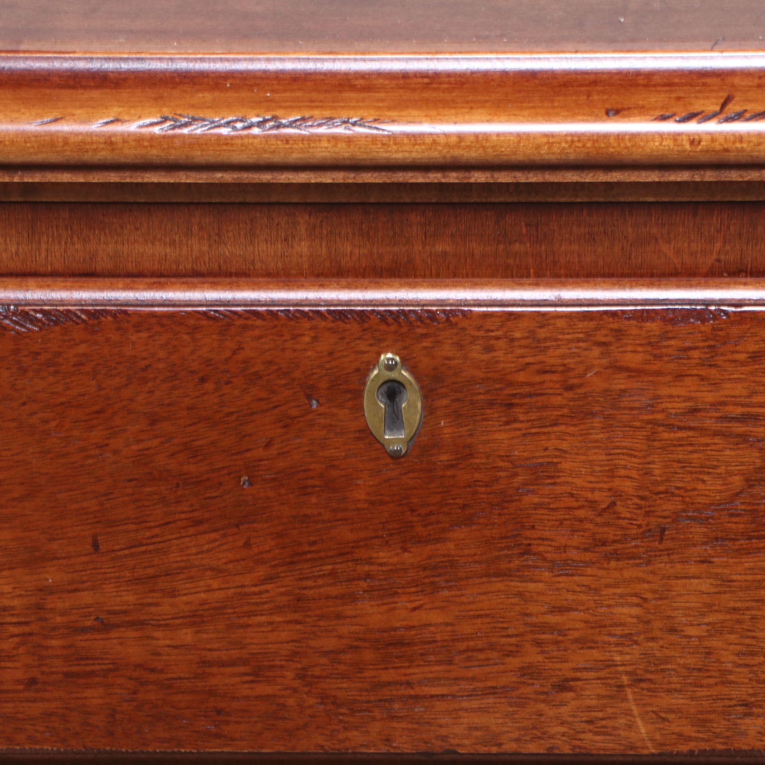 Henredon "Rittenhouse Square" Mahogany Breakfront China Cabinet