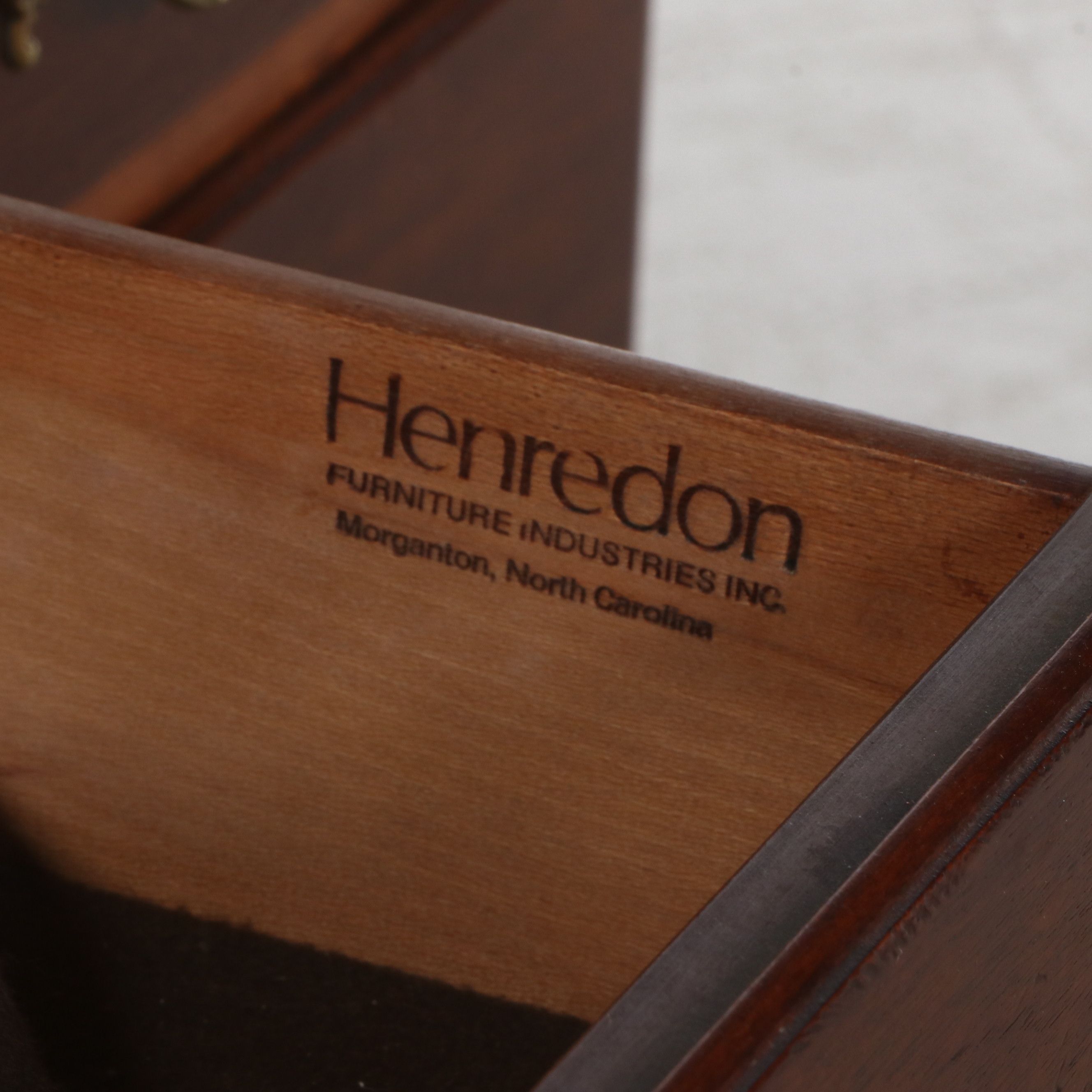 Henredon "Rittenhouse Square" Mahogany Breakfront China Cabinet