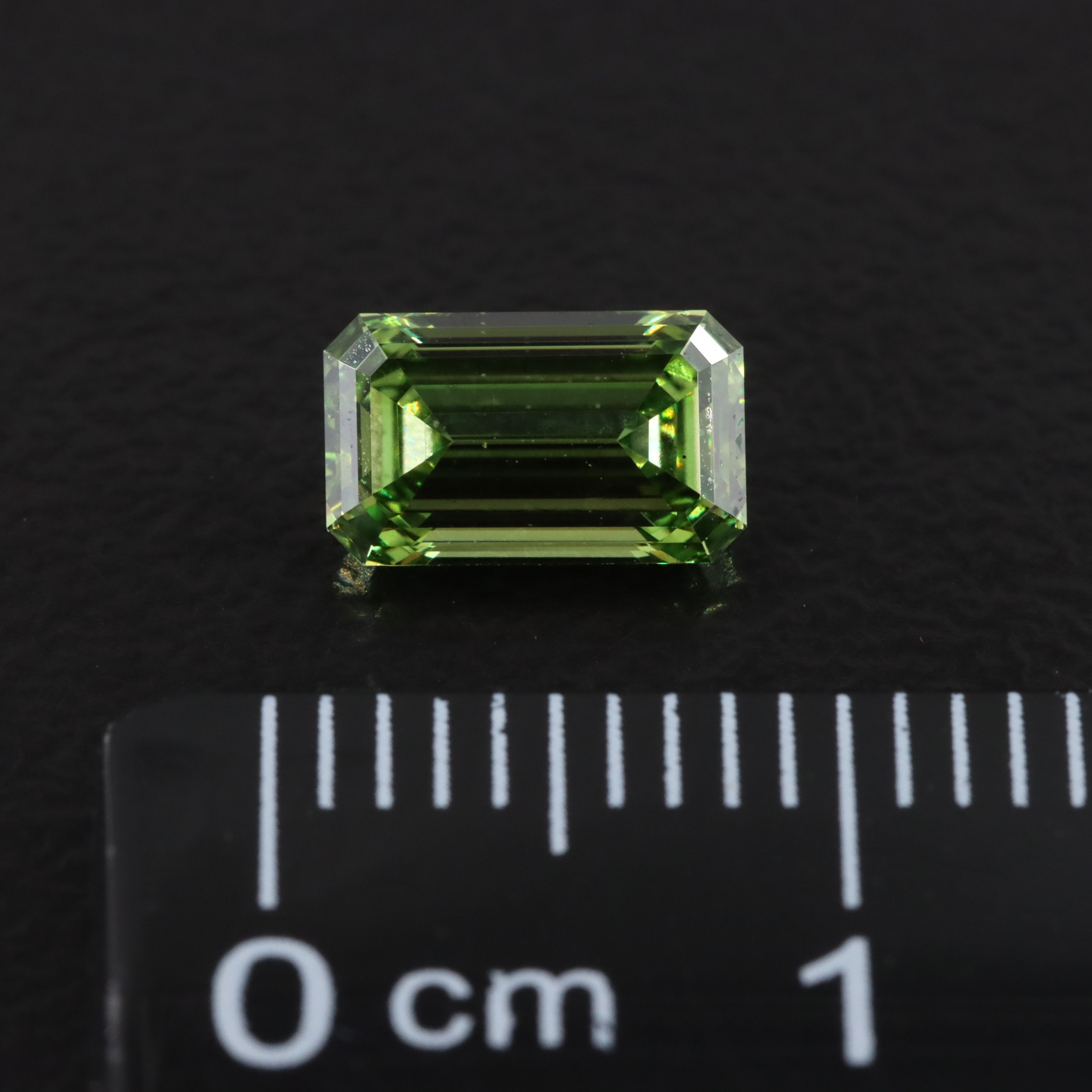 Loose 1.00 CT Lab Grown Fancy Diamond with IGI Report