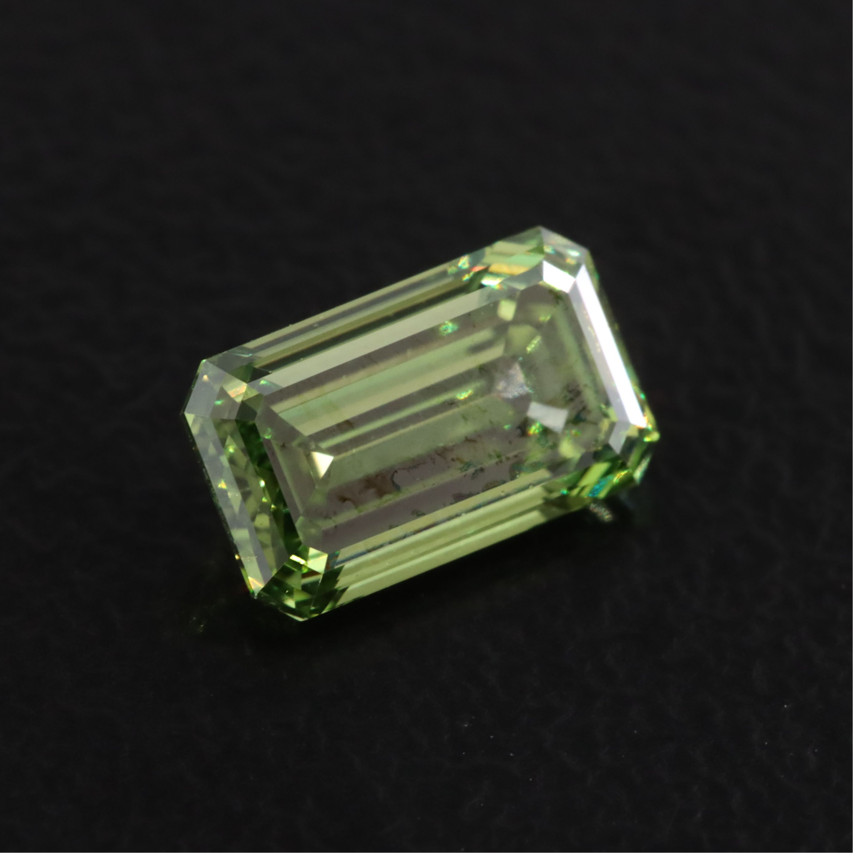 Loose 1.00 CT Lab Grown Fancy Diamond with IGI Report