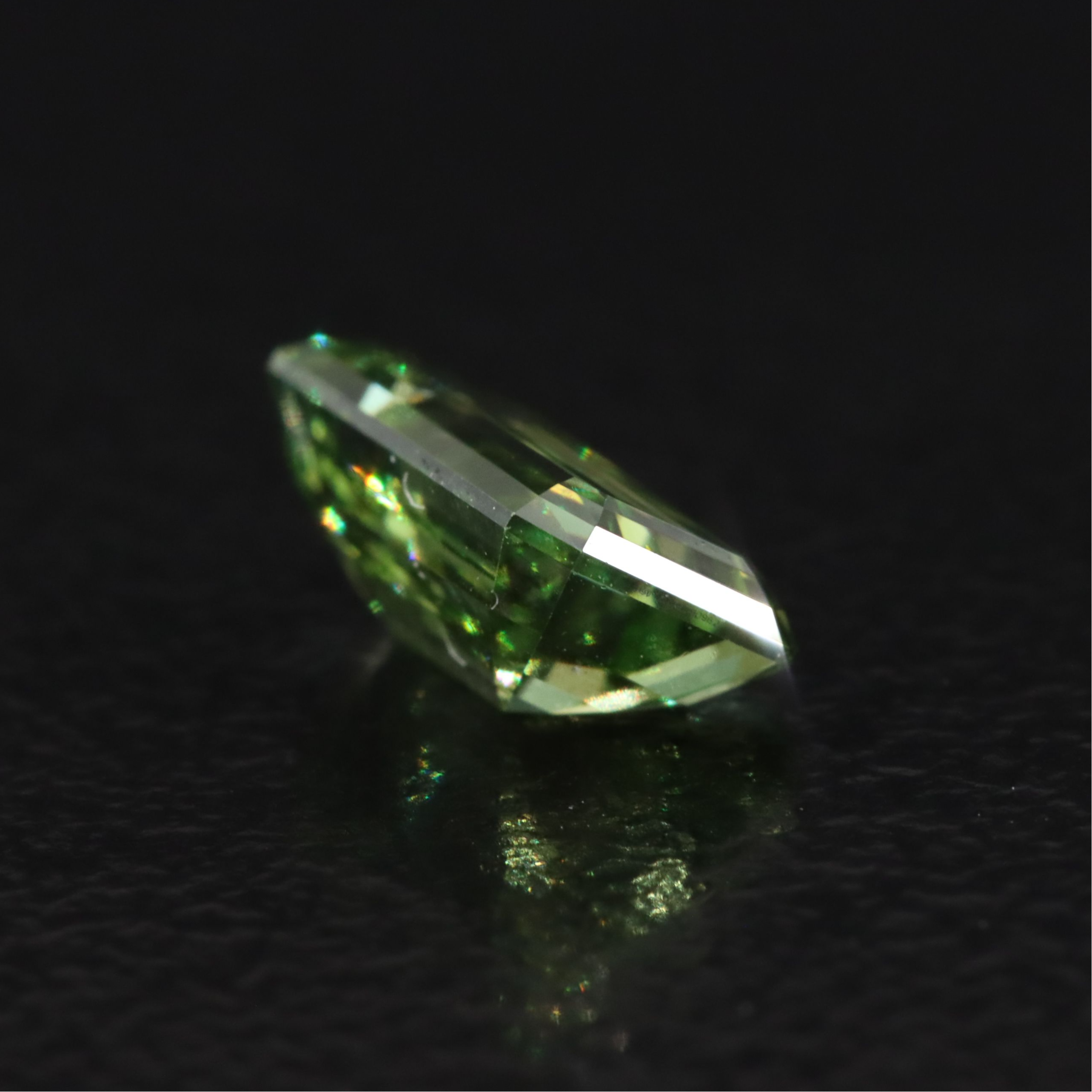 Loose 1.00 CT Lab Grown Fancy Diamond with IGI Report