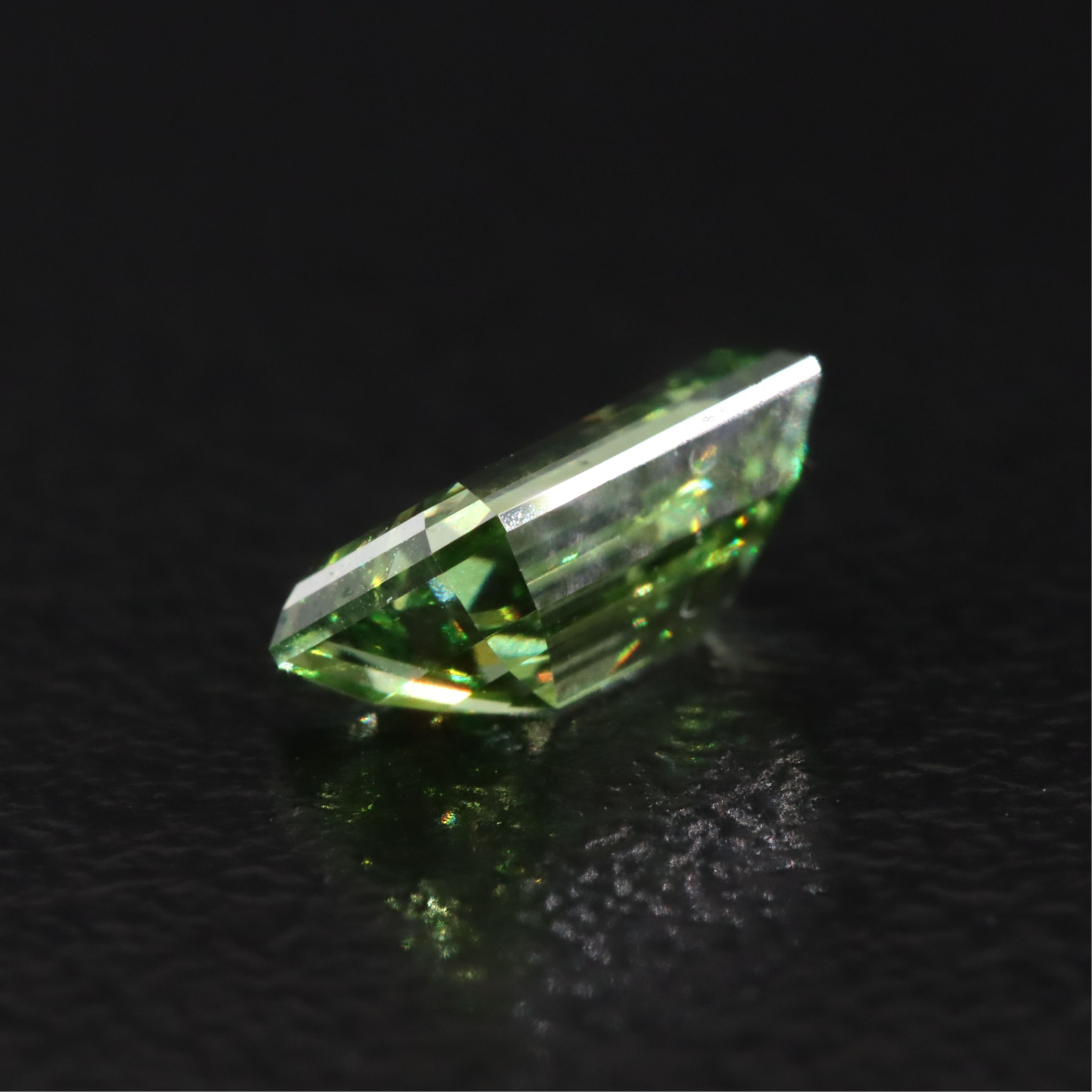 Loose 1.00 CT Lab Grown Fancy Diamond with IGI Report