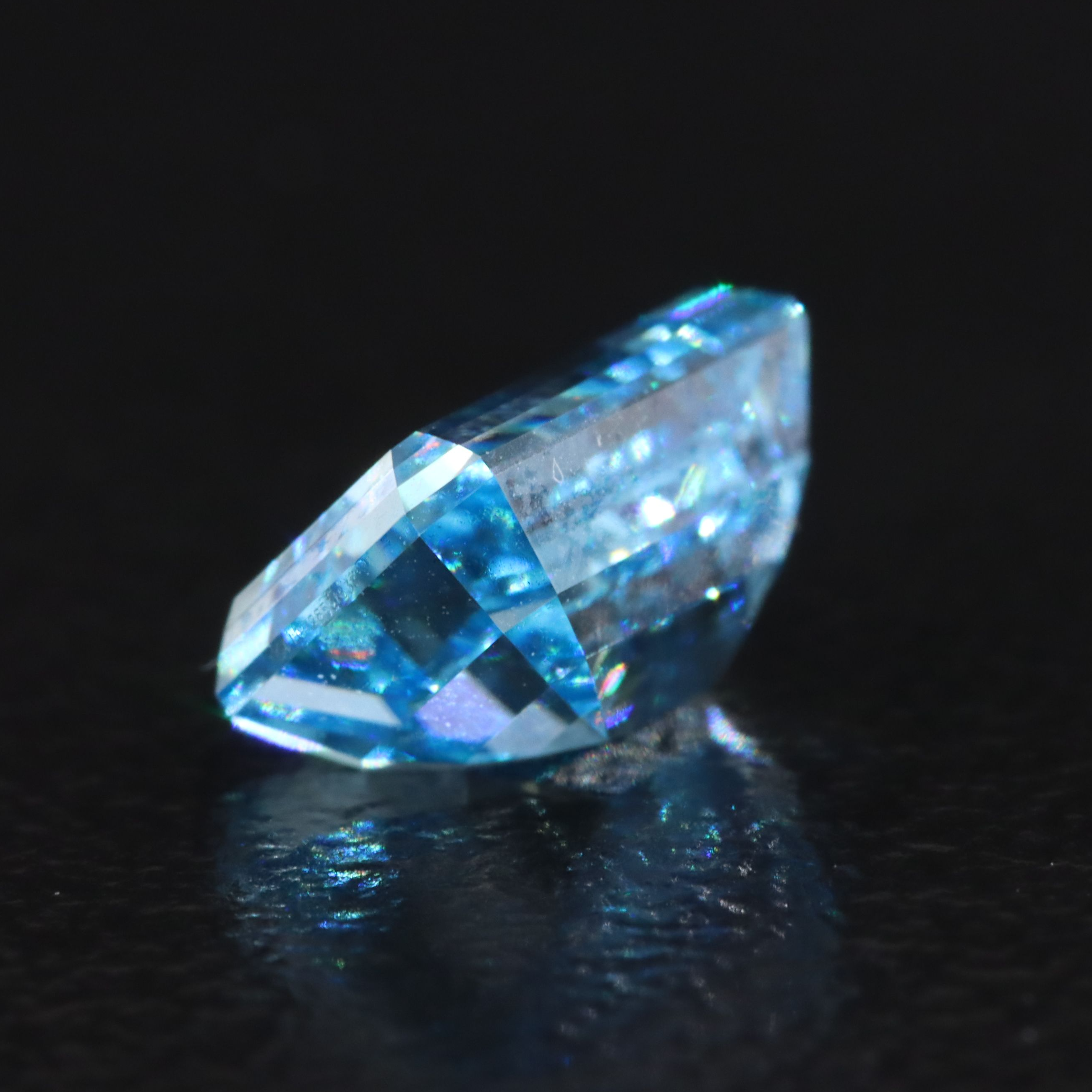 Loose 1.55 CT Lab Grown Fancy Diamond with IGI Report