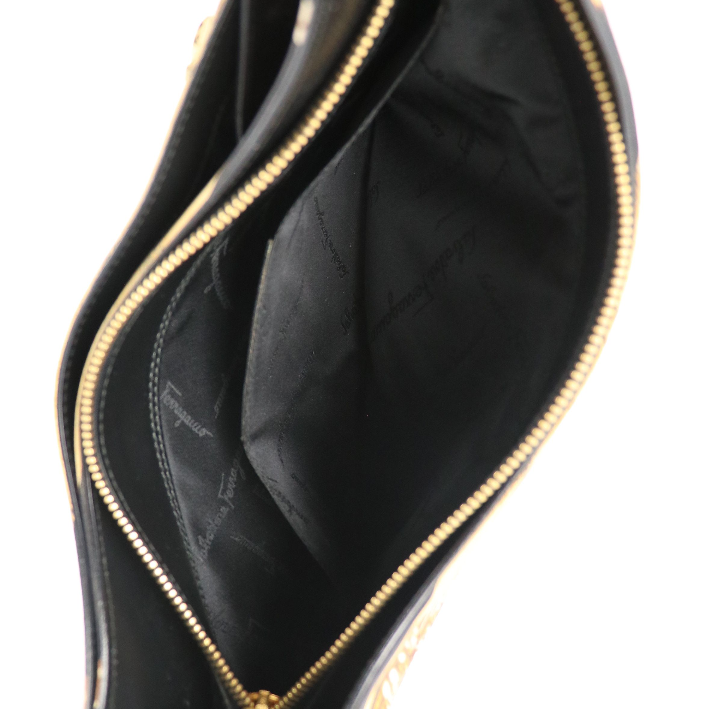 Salvatore Ferragamo Shoulder Bag in Jungle Print Canvas and Glazed Leather