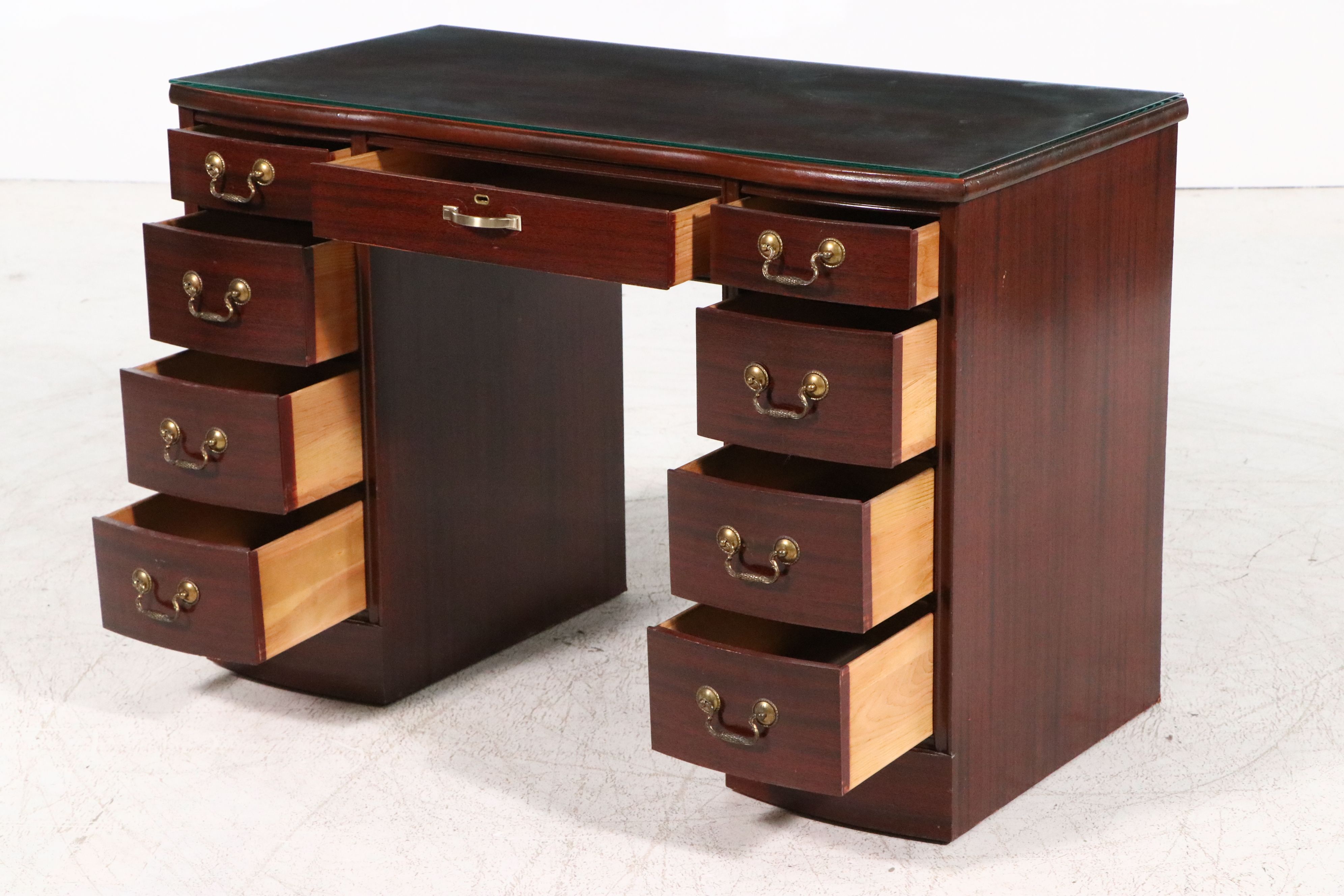 George III Style Mahogany Kneehole Desk, Mid to Late 20th Century