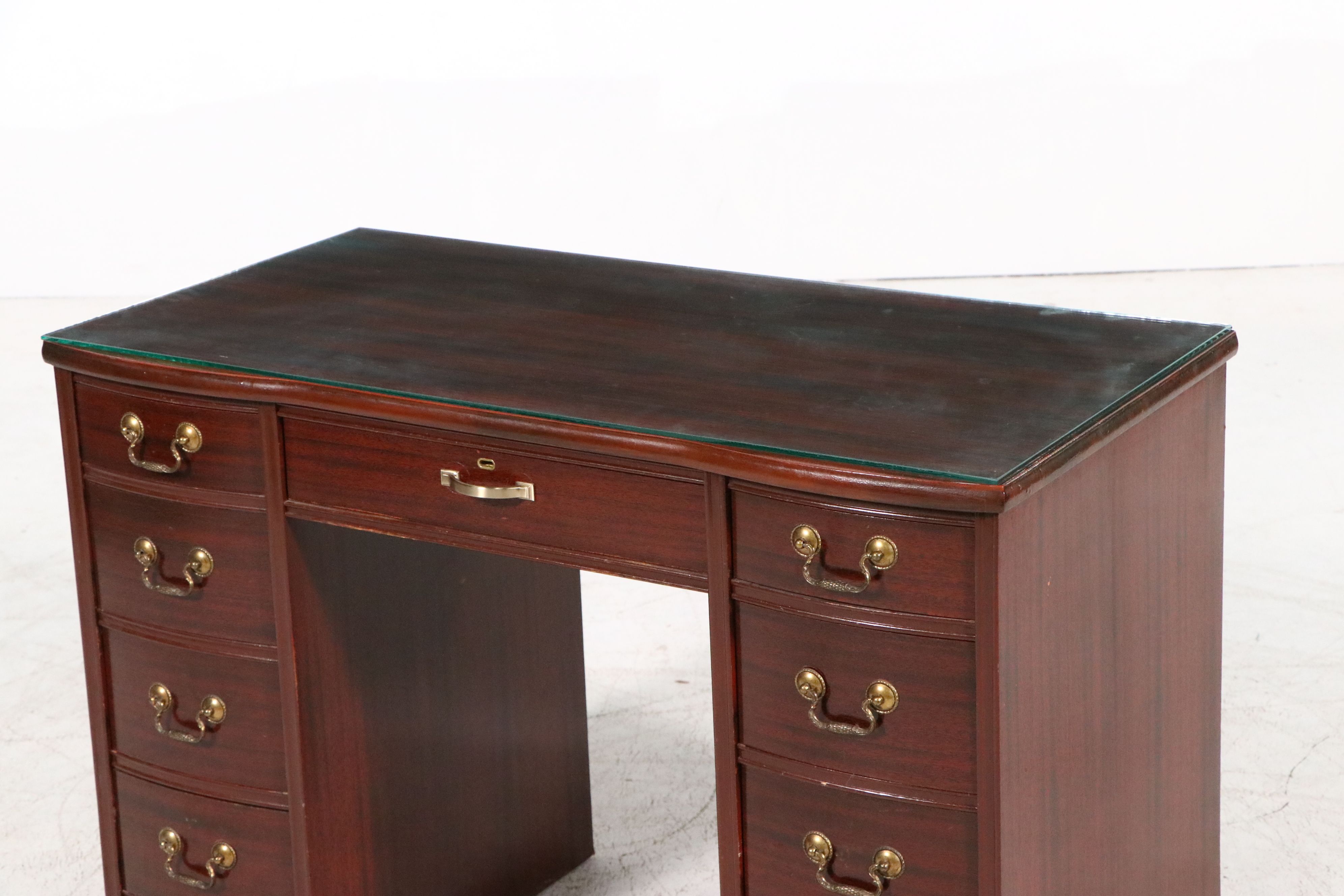 George III Style Mahogany Kneehole Desk, Mid to Late 20th Century