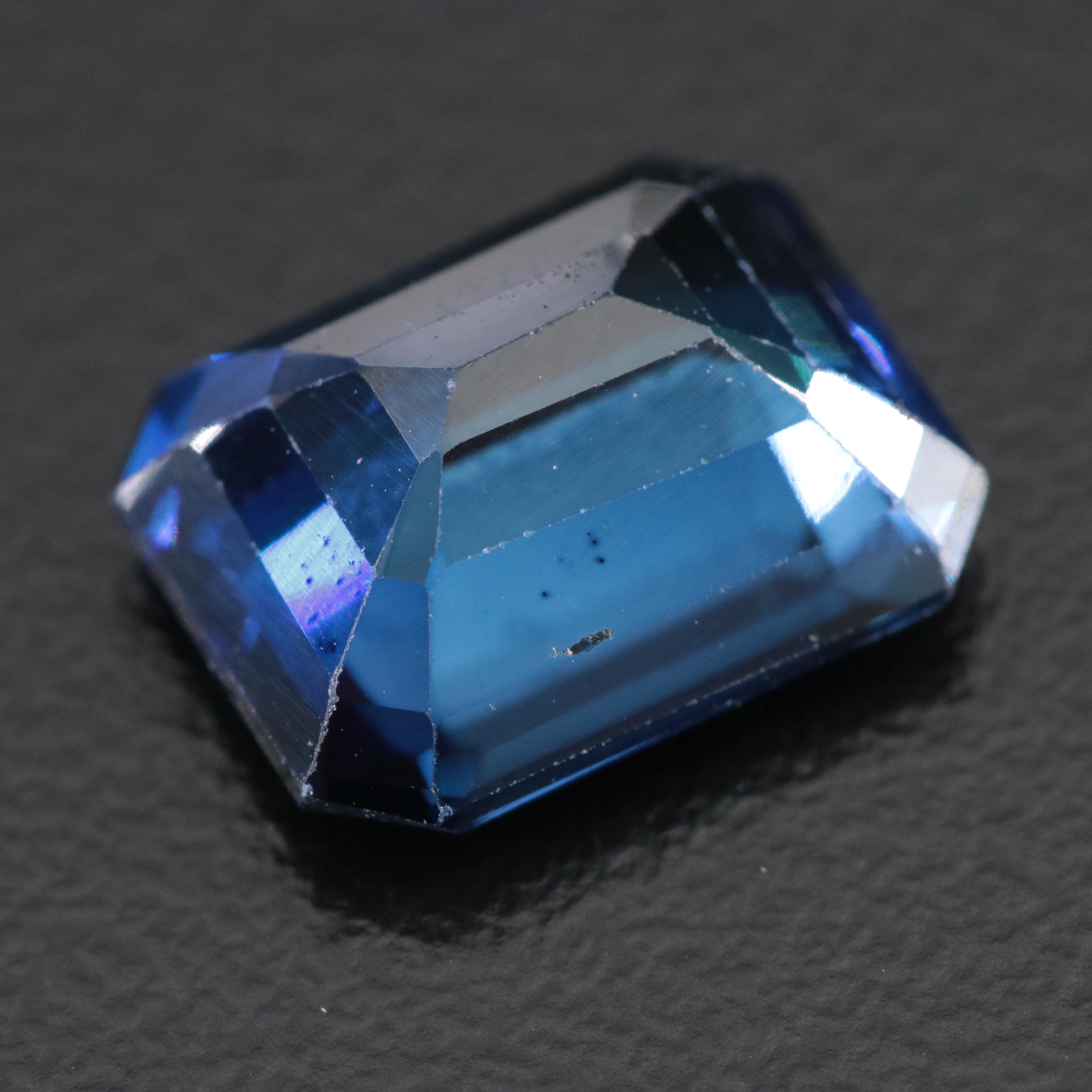 Loose 5.50 CT Lab Grown Sapphir