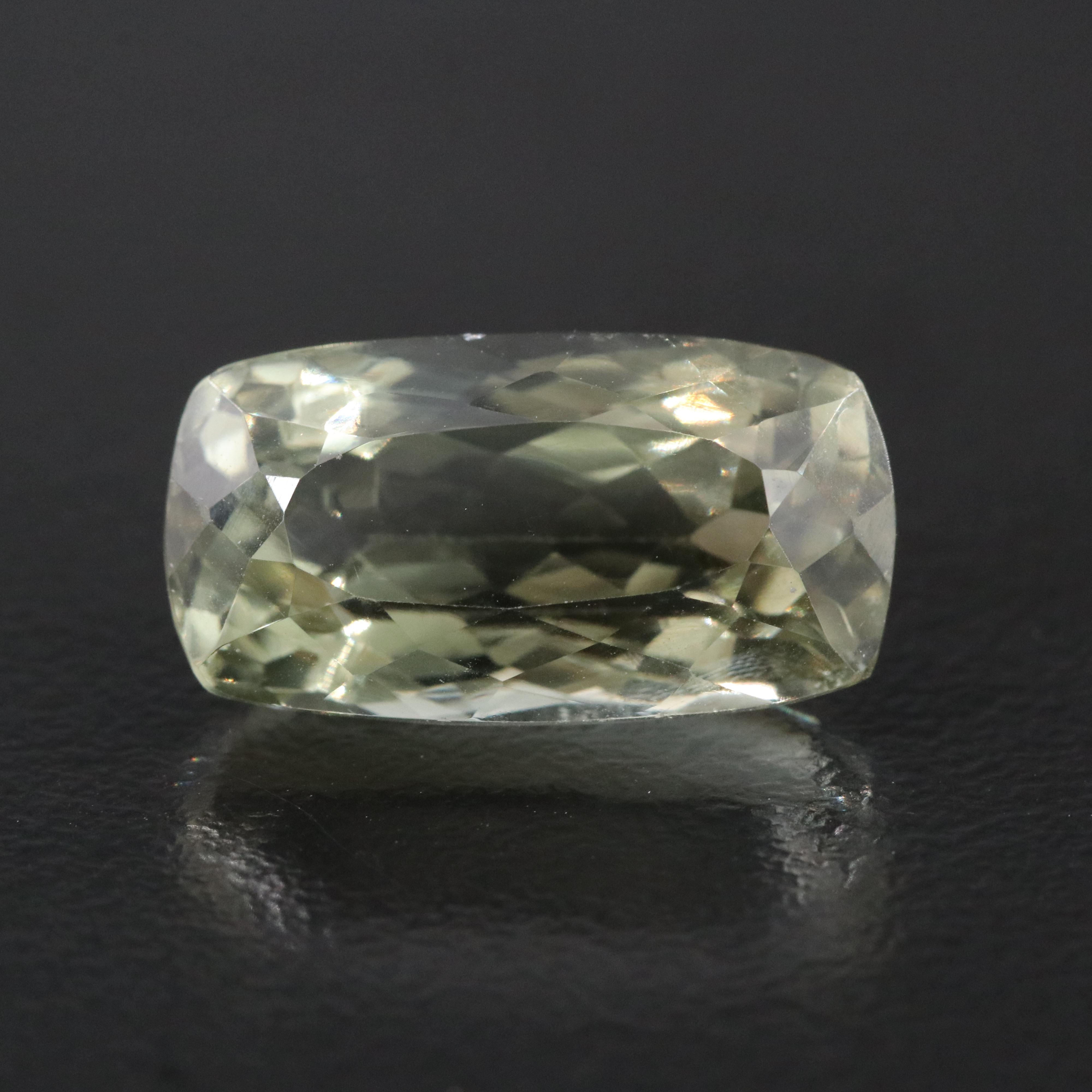 Loose 8.98 CT Prasiolite