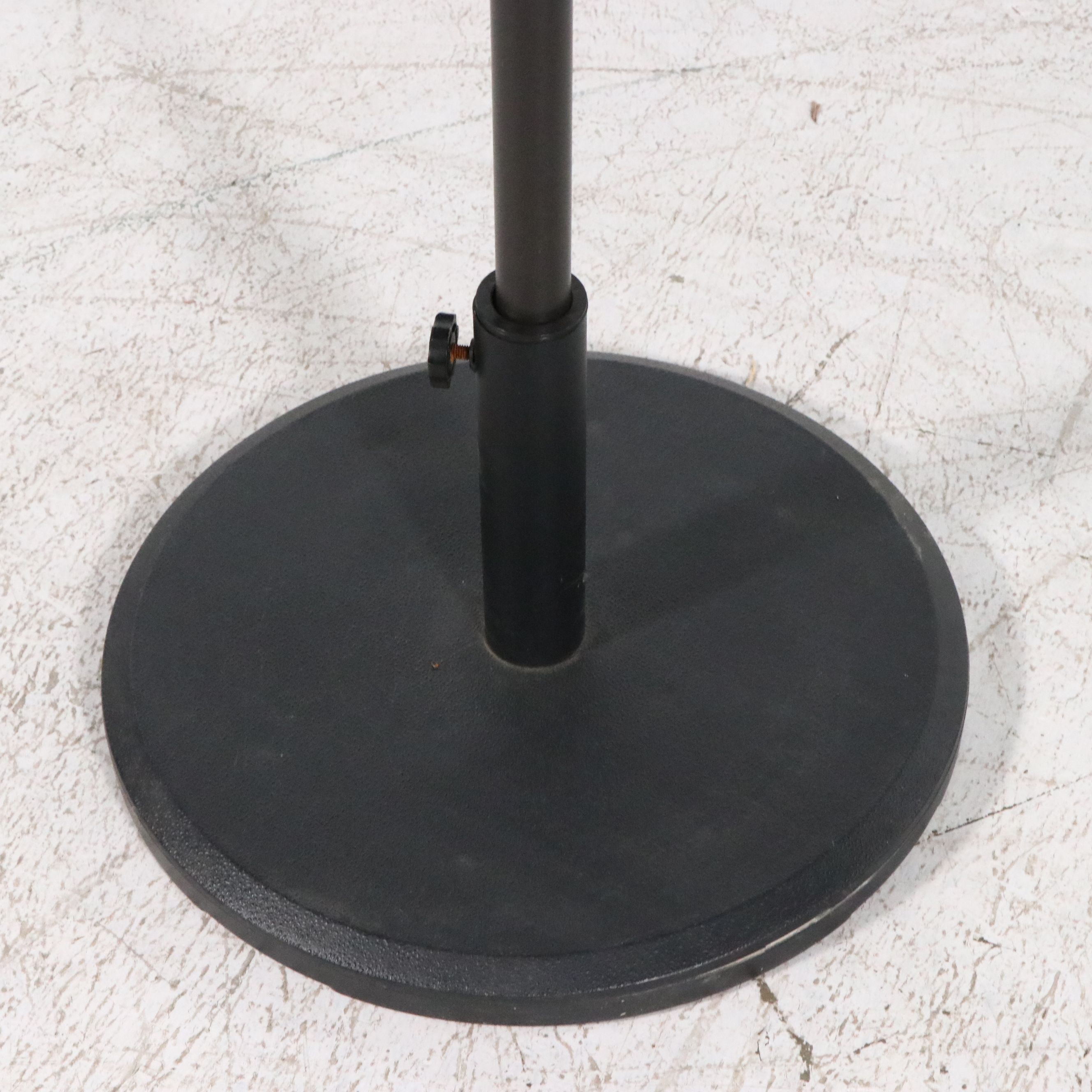 Wikiwiki 9 Ft. Market Umbrella