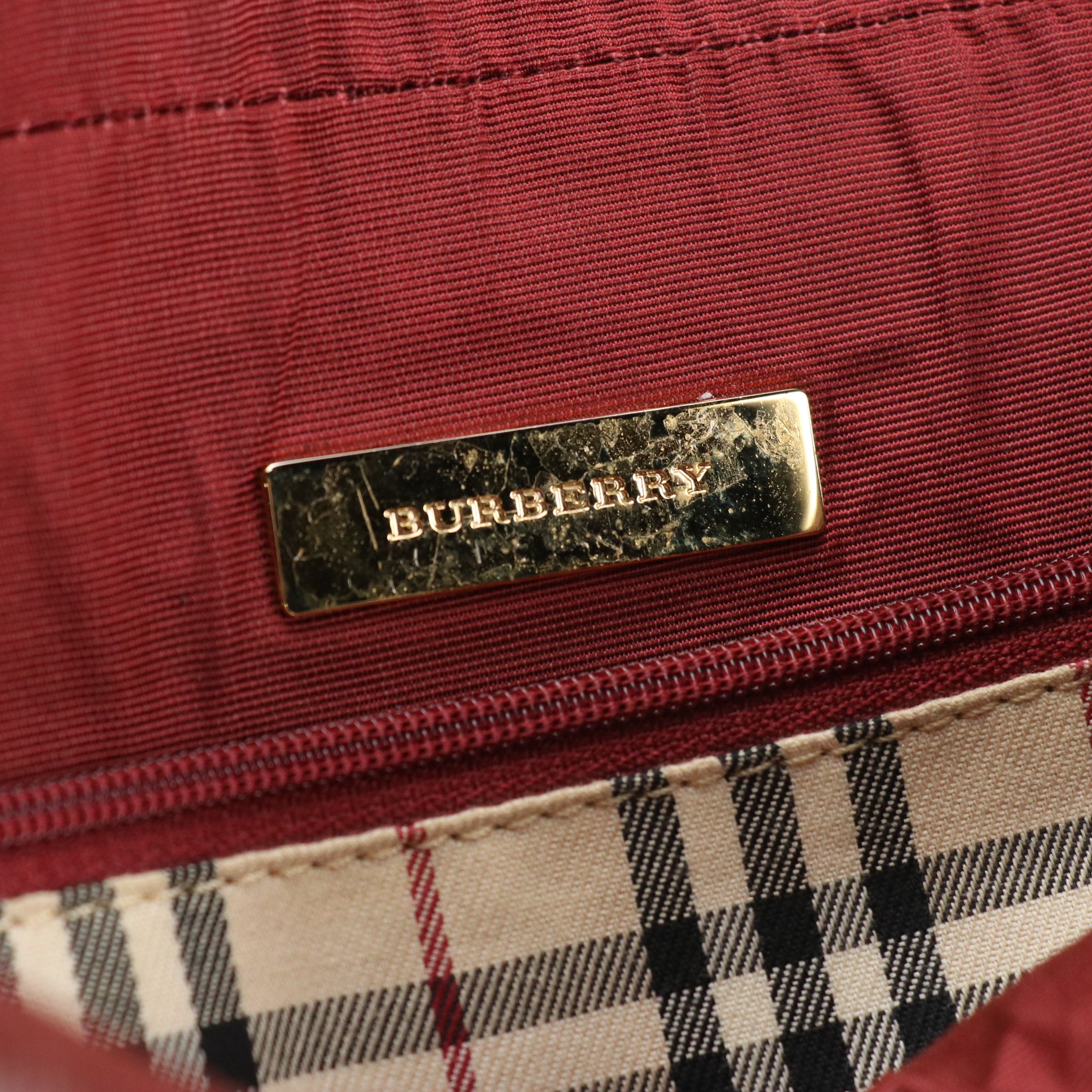 Burberry Handbag in Burgundy Leather