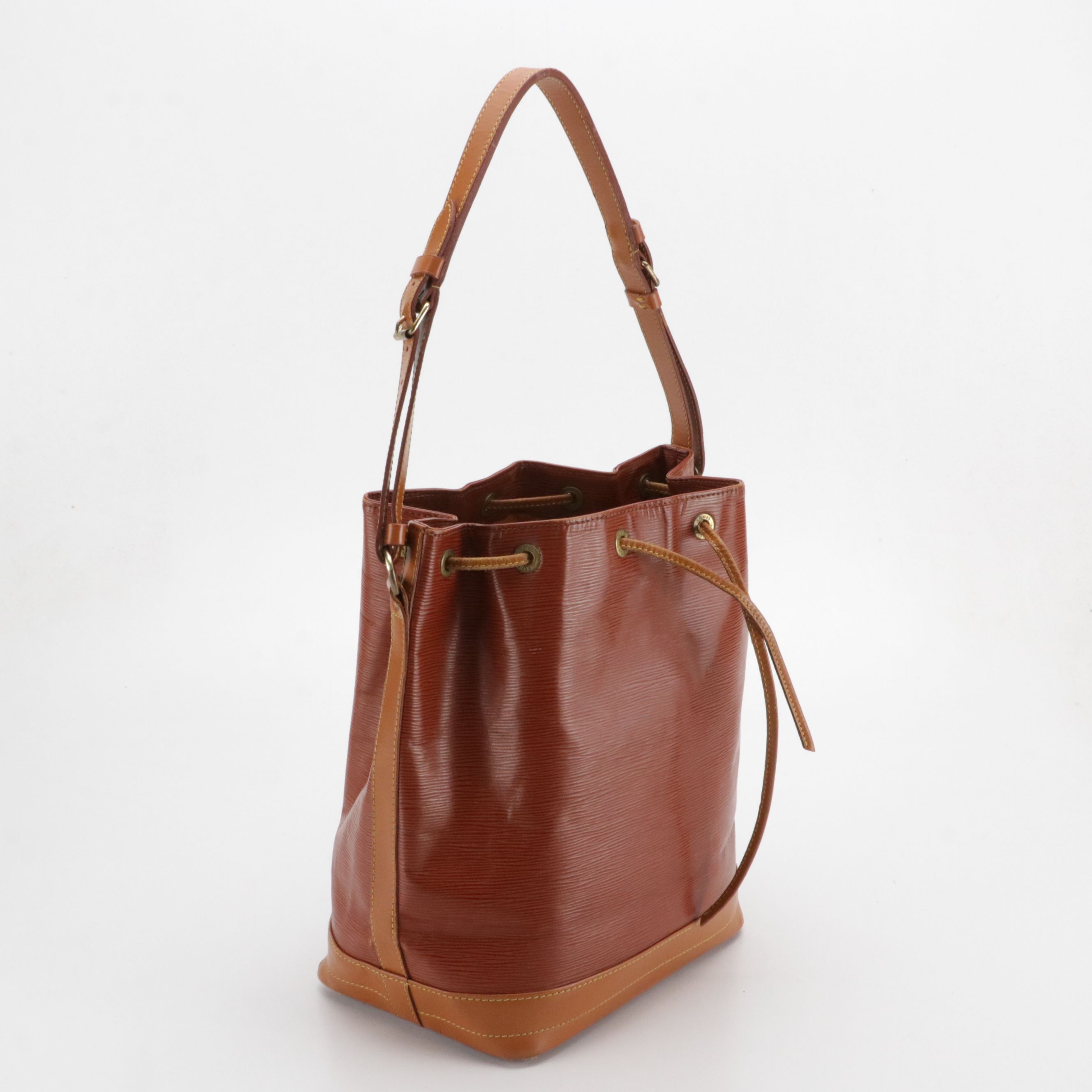 Louis Vuitton Noé Drawstring Tote in Cipango Gold Epi and Smooth Leather