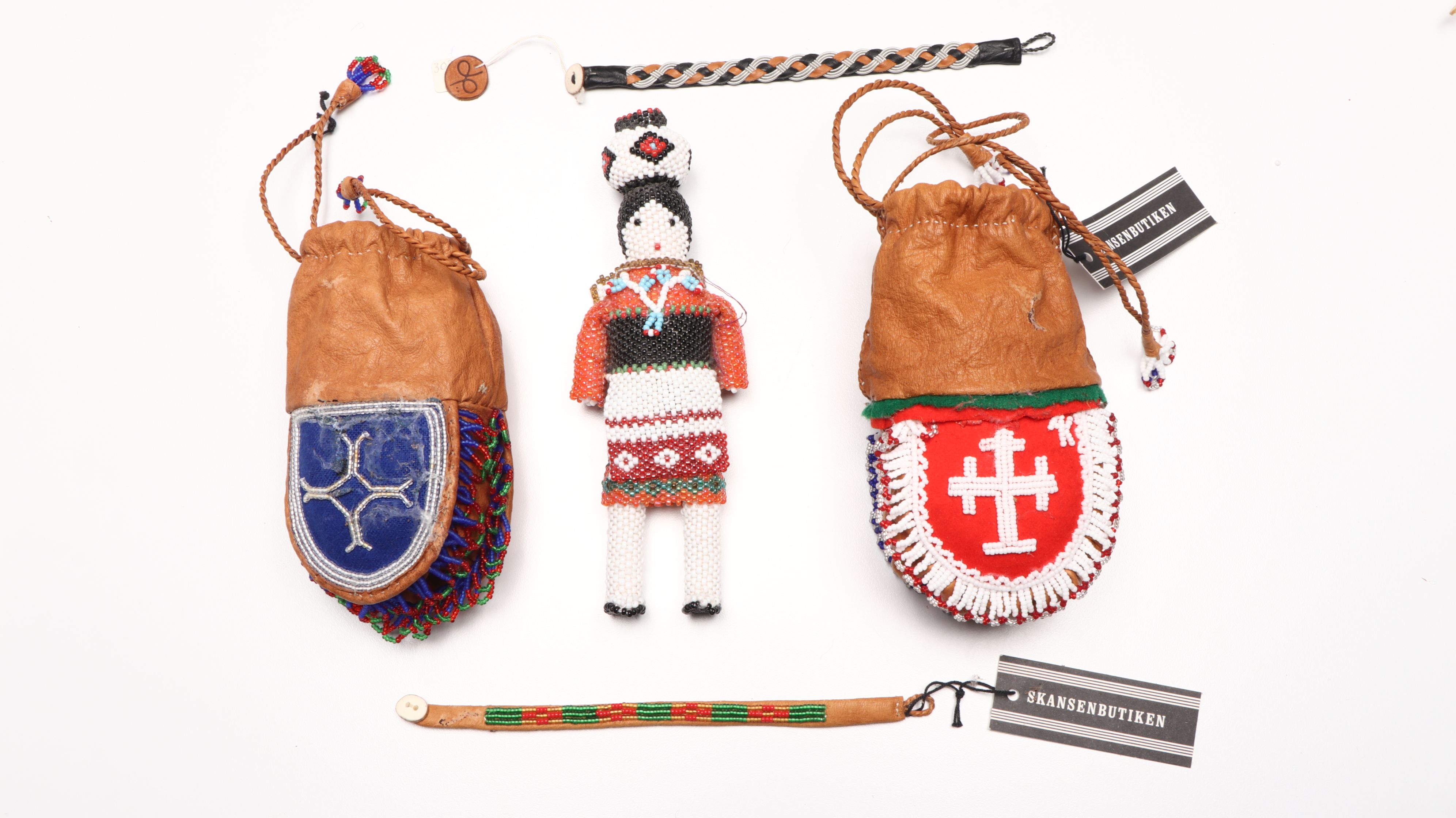 Beaded Wooden Lizard and Snakes, Swedish Beaded Leather Bags, and More Décor