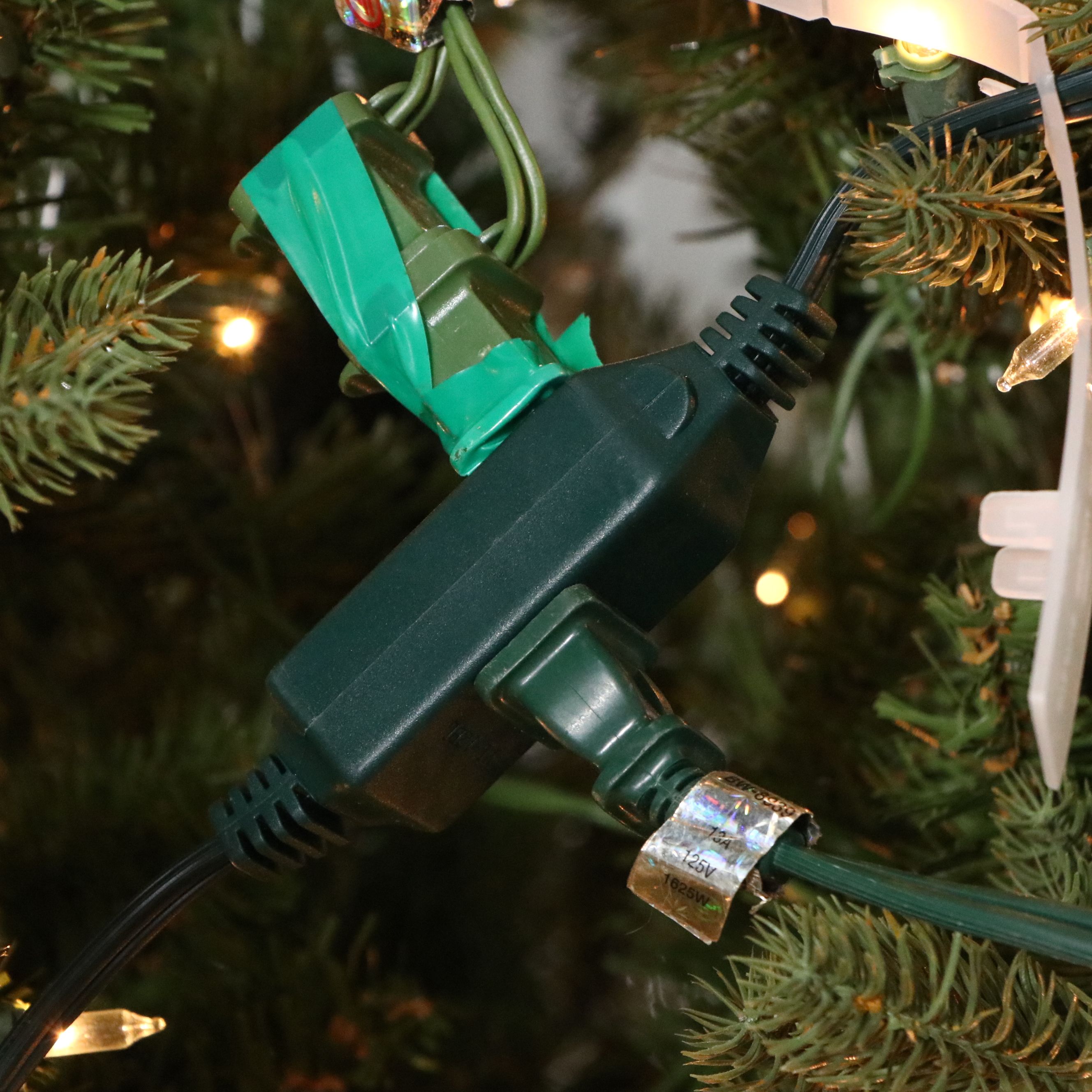 Frontgate Holiday Collection Pre-Lit Artificial Christmas Tree with Storage Bag