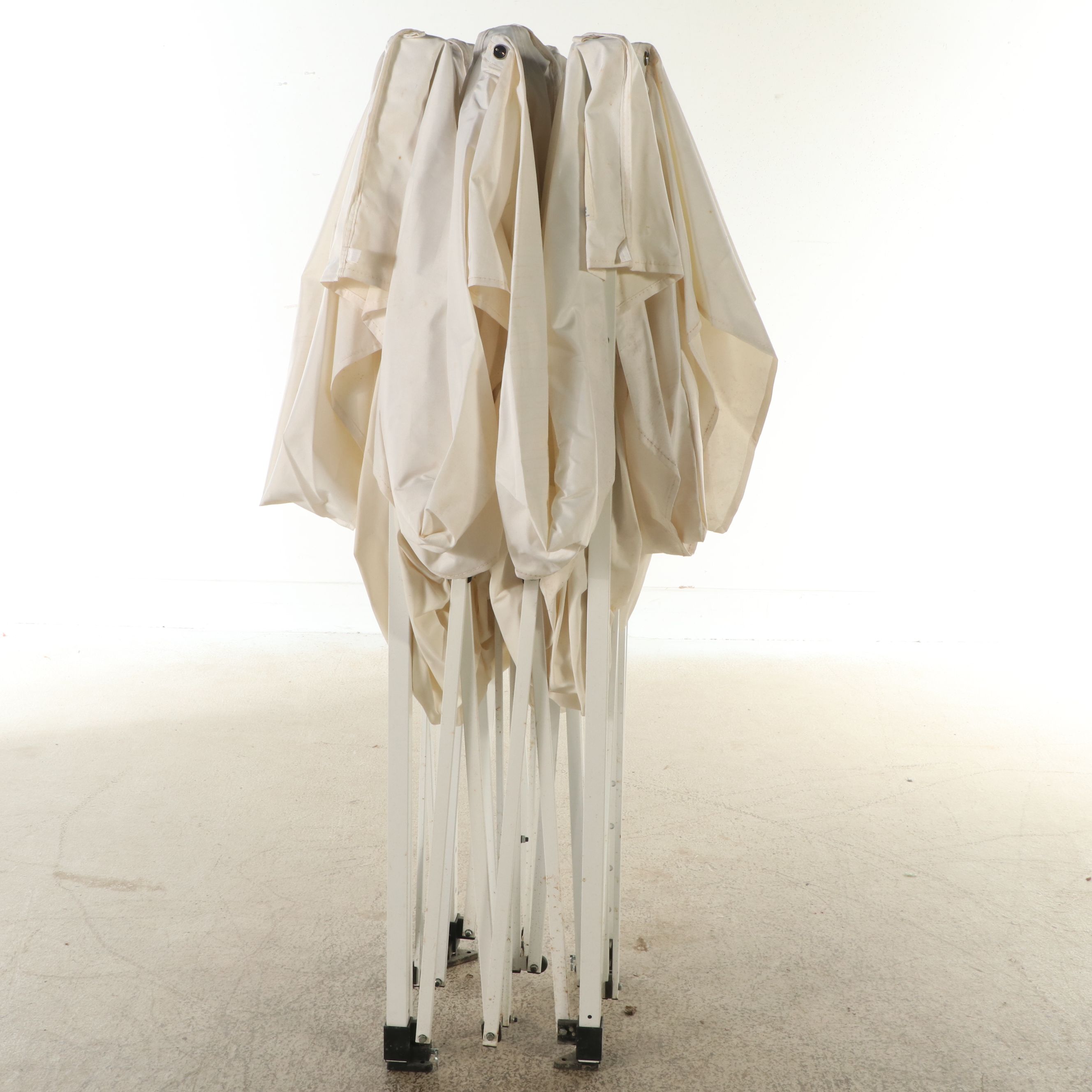 E-ZUP Instant Shelter Canopy Tent