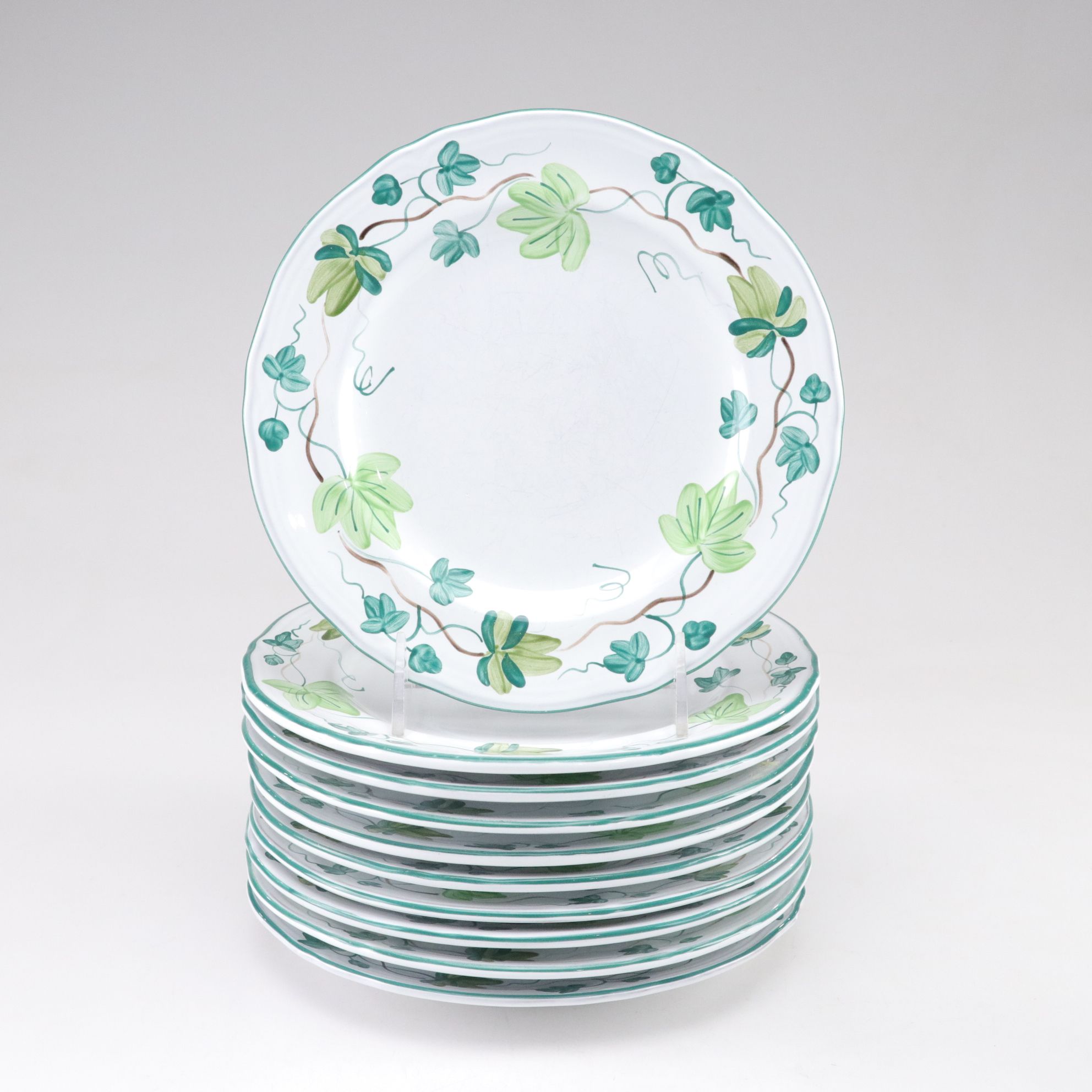 Herend Hand-Painted Leaf and Vine Dinnerware