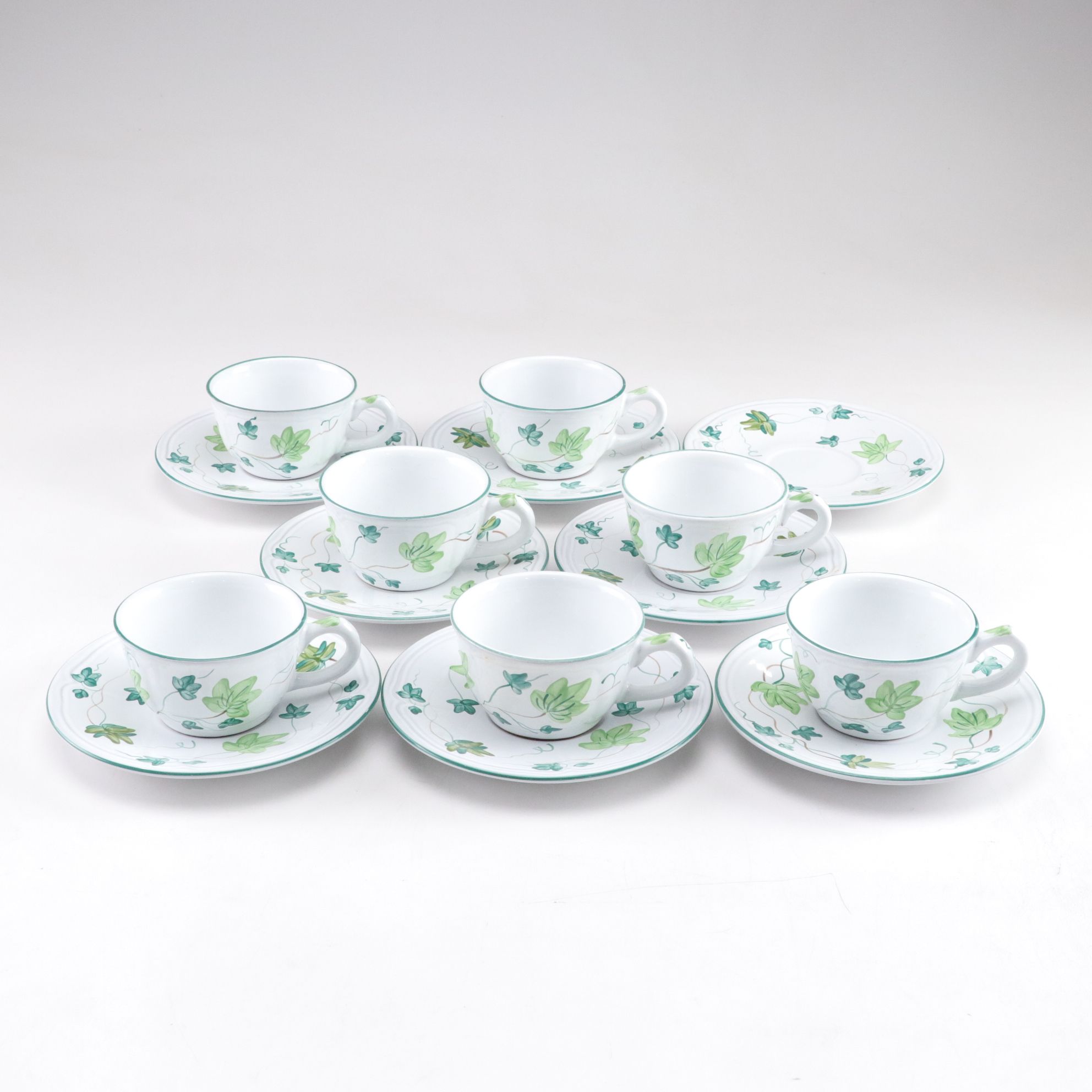 Herend Hand-Painted Leaf and Vine Dinnerware