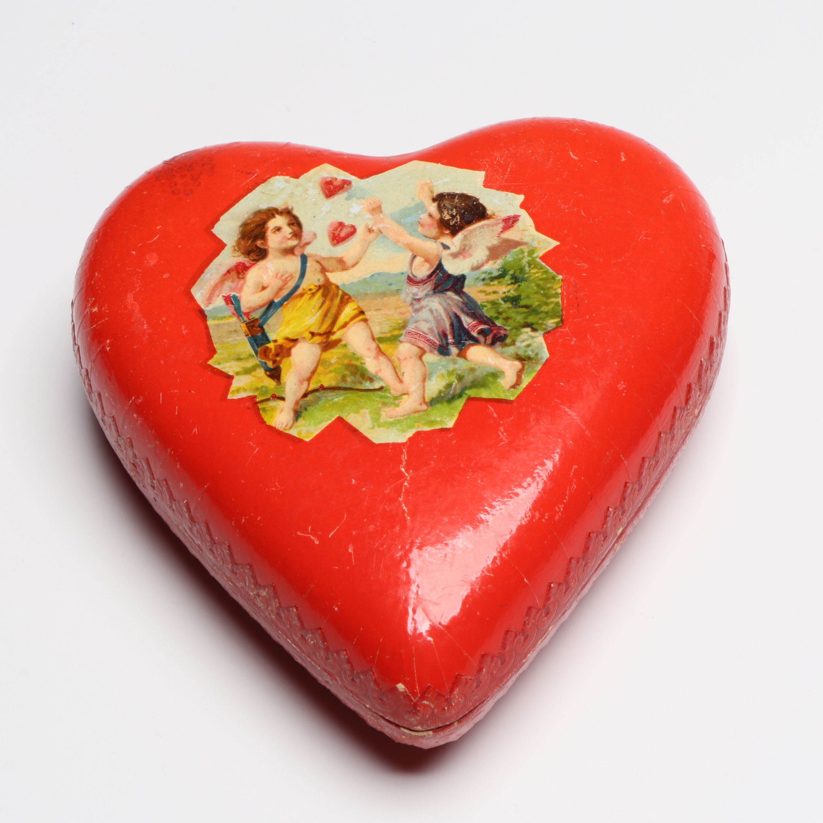 Sigma Ceramic Miss Piggy with Other Heart-Shaped Boxes and Décor