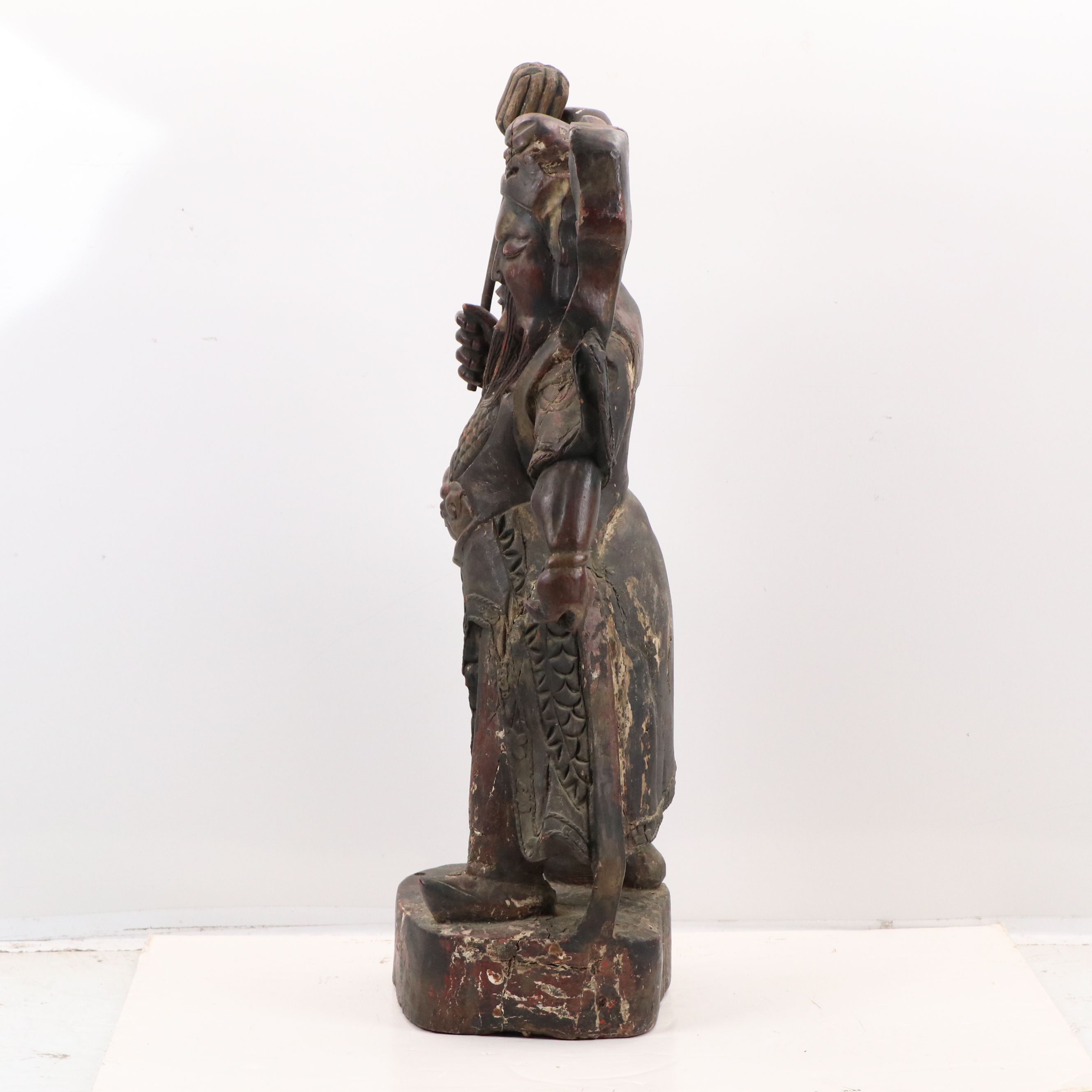 Carved Wooden Statue of Chinese Deity Guan Yu, Early/Mid-20th Century