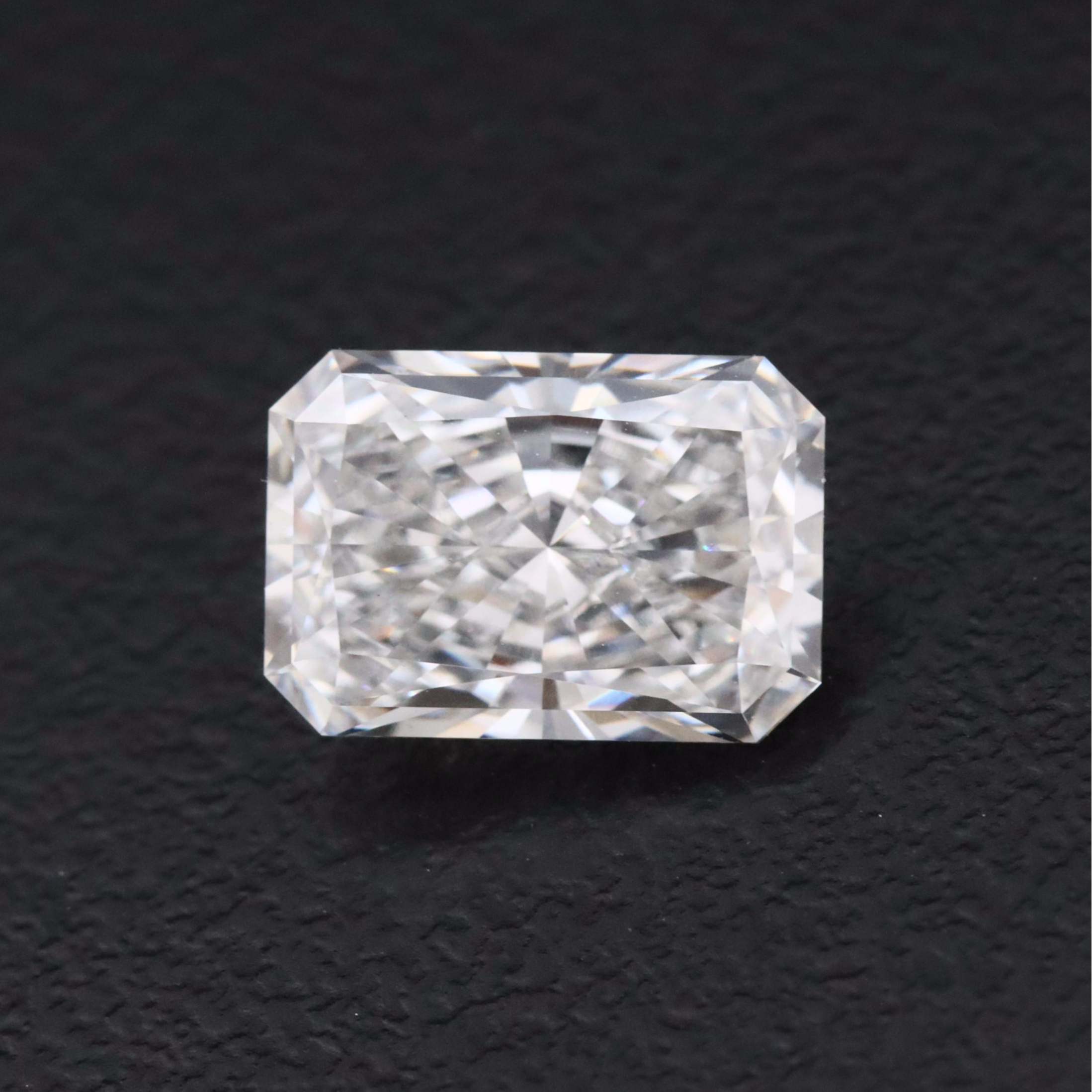 Loose 1.88 CT Lab Grown Diamond with IGI Report