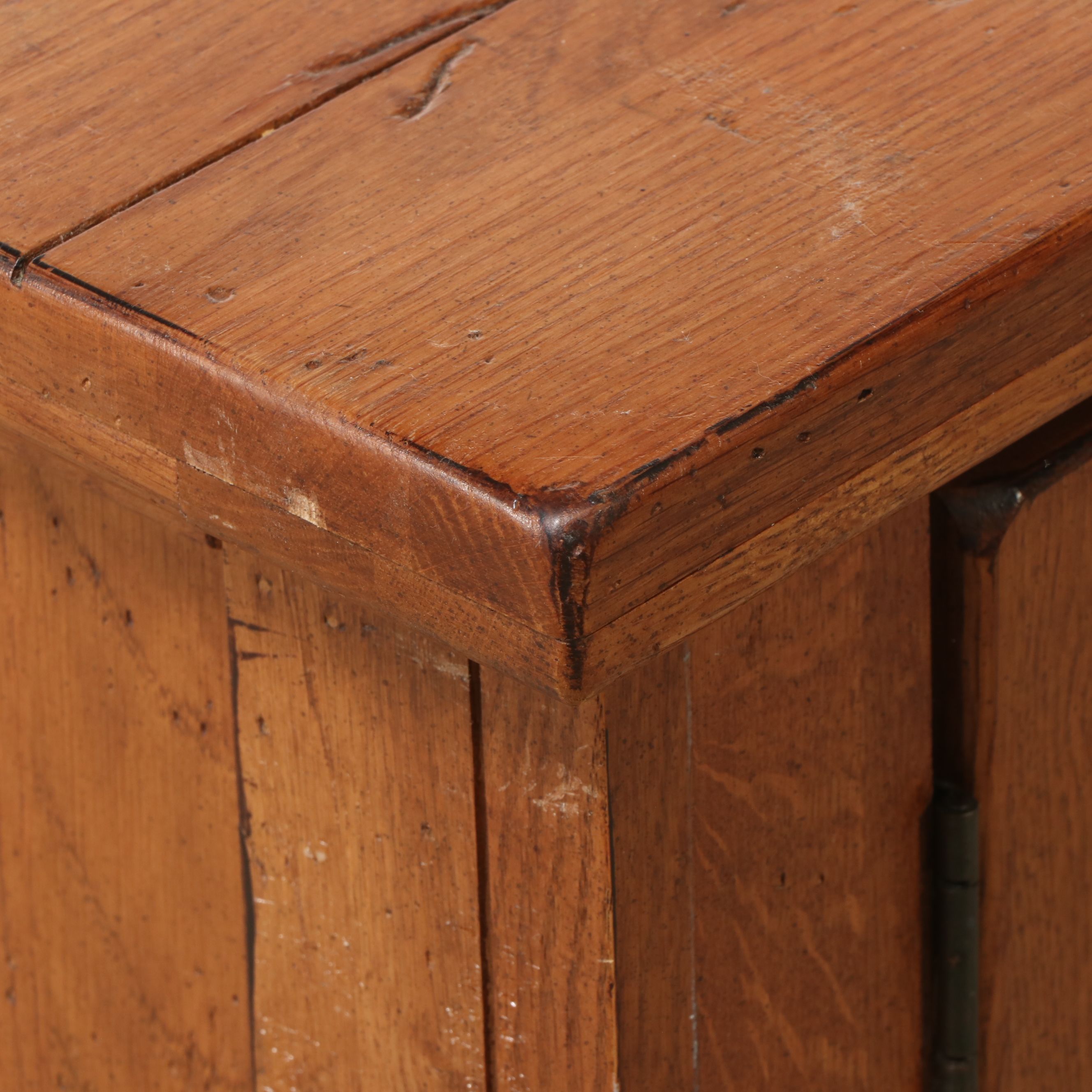 Broyhill Attic Heirlooms Wooden Side Cabinet
