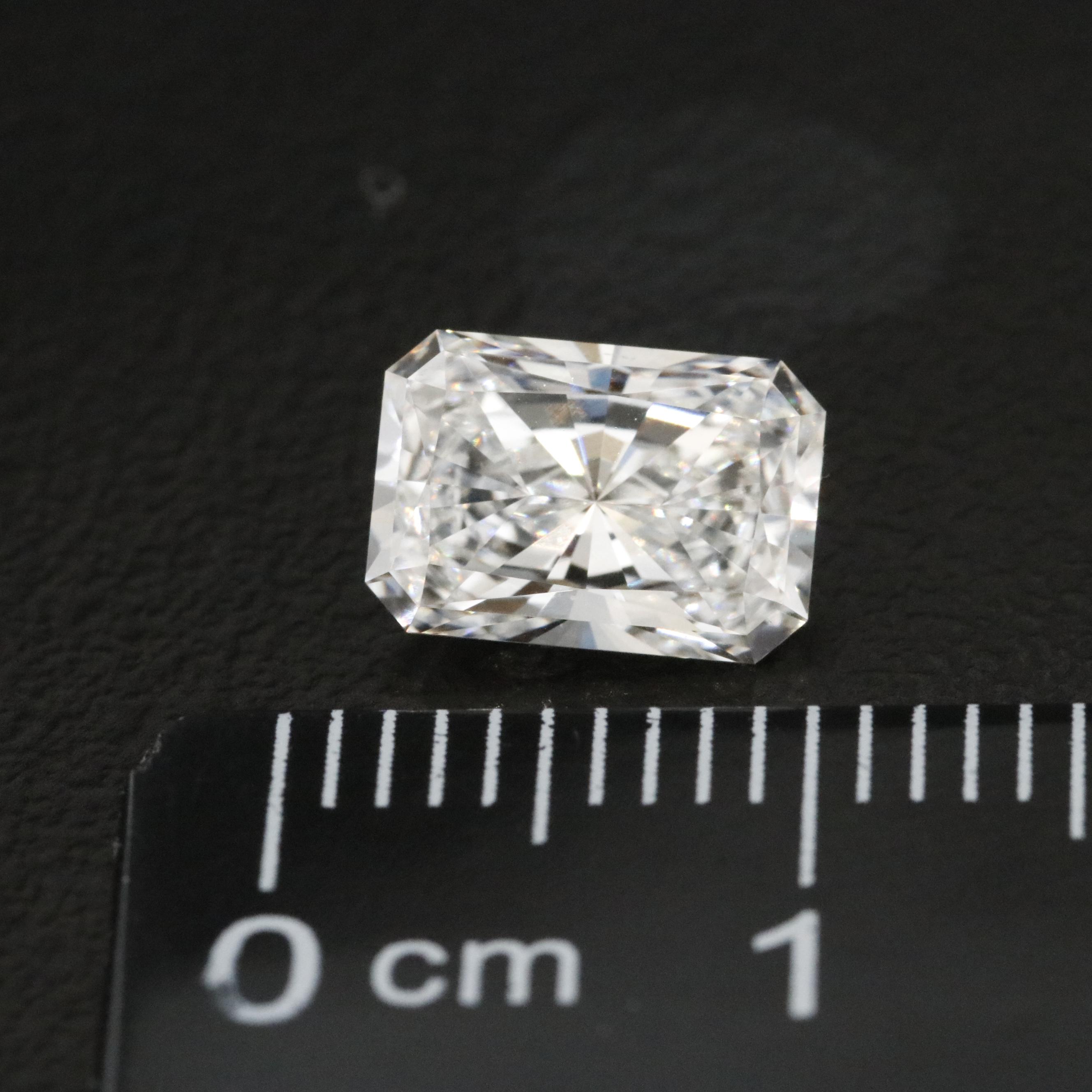 Loose 1.59 CT Lab Grown Diamond with IGI Report