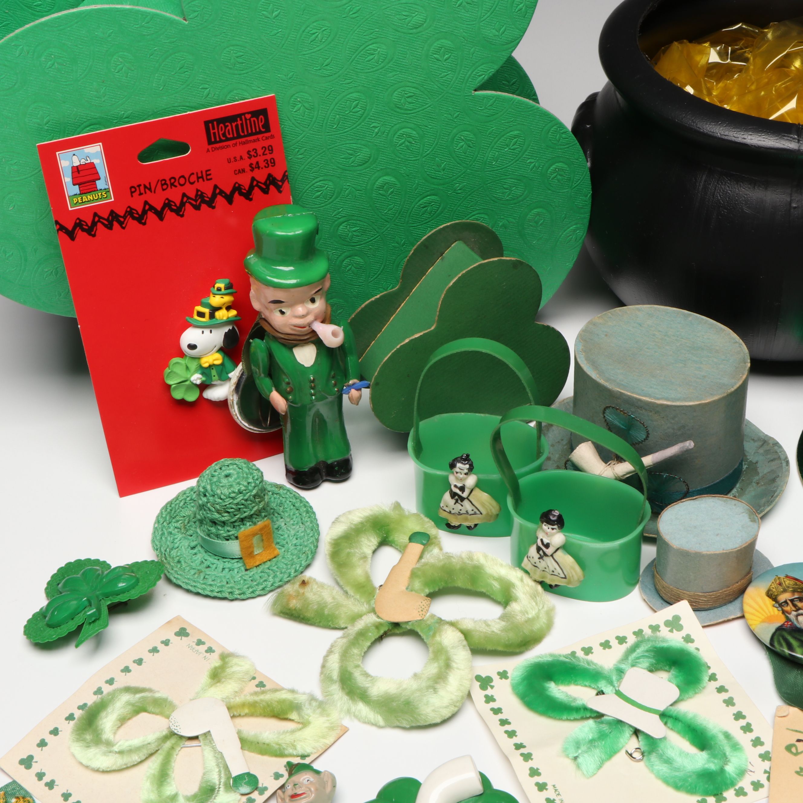 St. Patrick's Day Pins with Vintage Candy Boxes and More Seasonal Décor