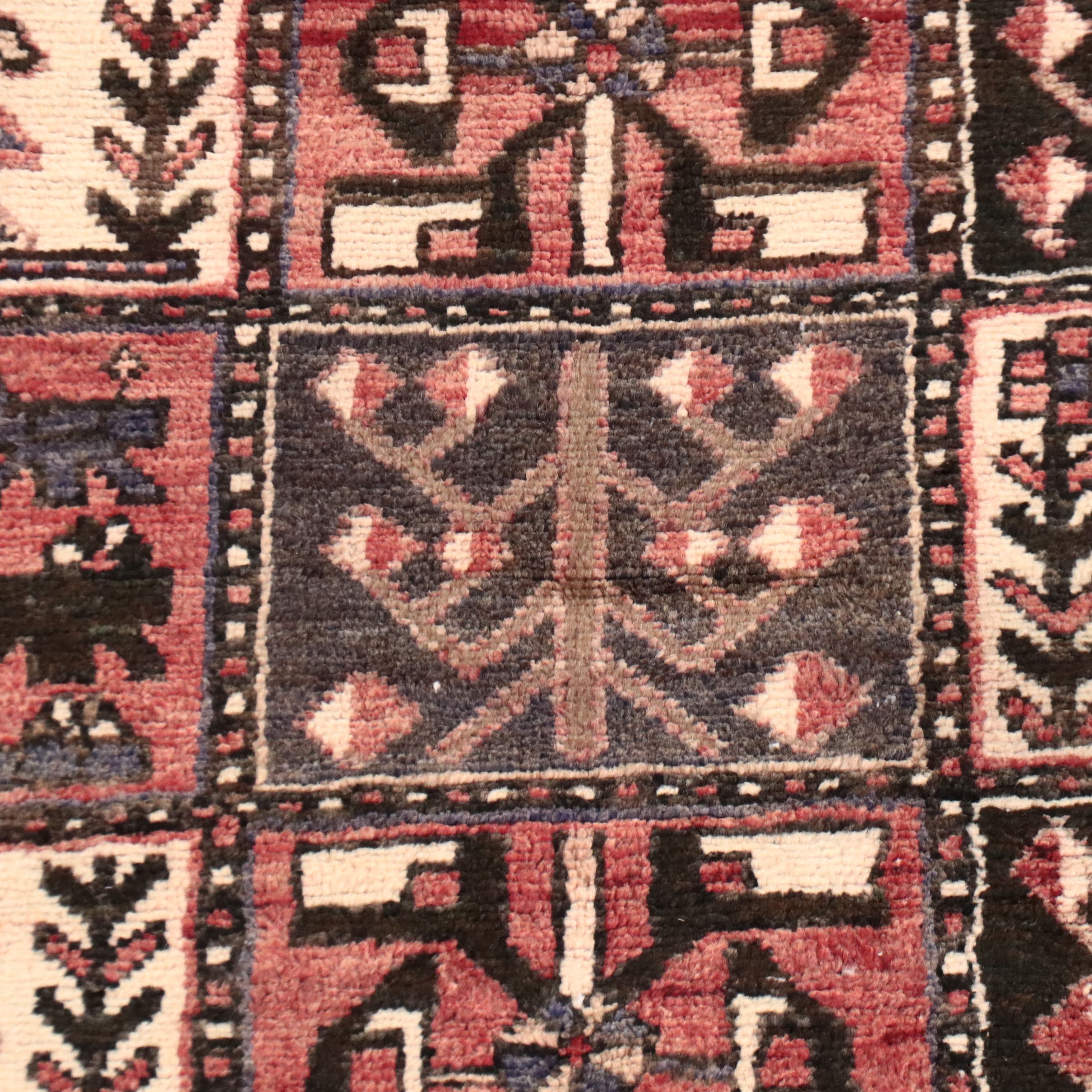 3'1 x 7'10 Hand-Knotted Persian Bakhtiari Long Rug