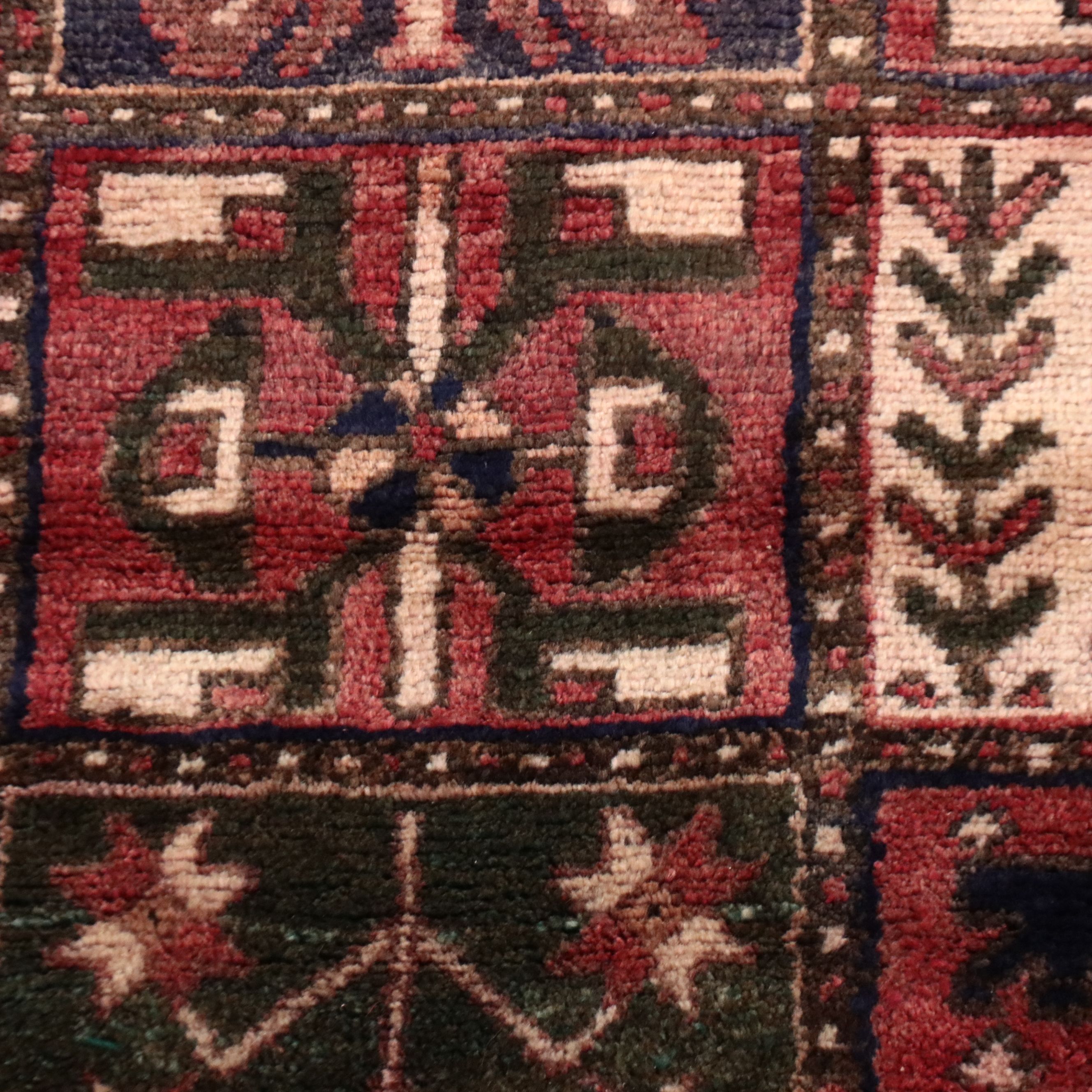 3'1 x 7'10 Hand-Knotted Persian Bakhtiari Long Rug