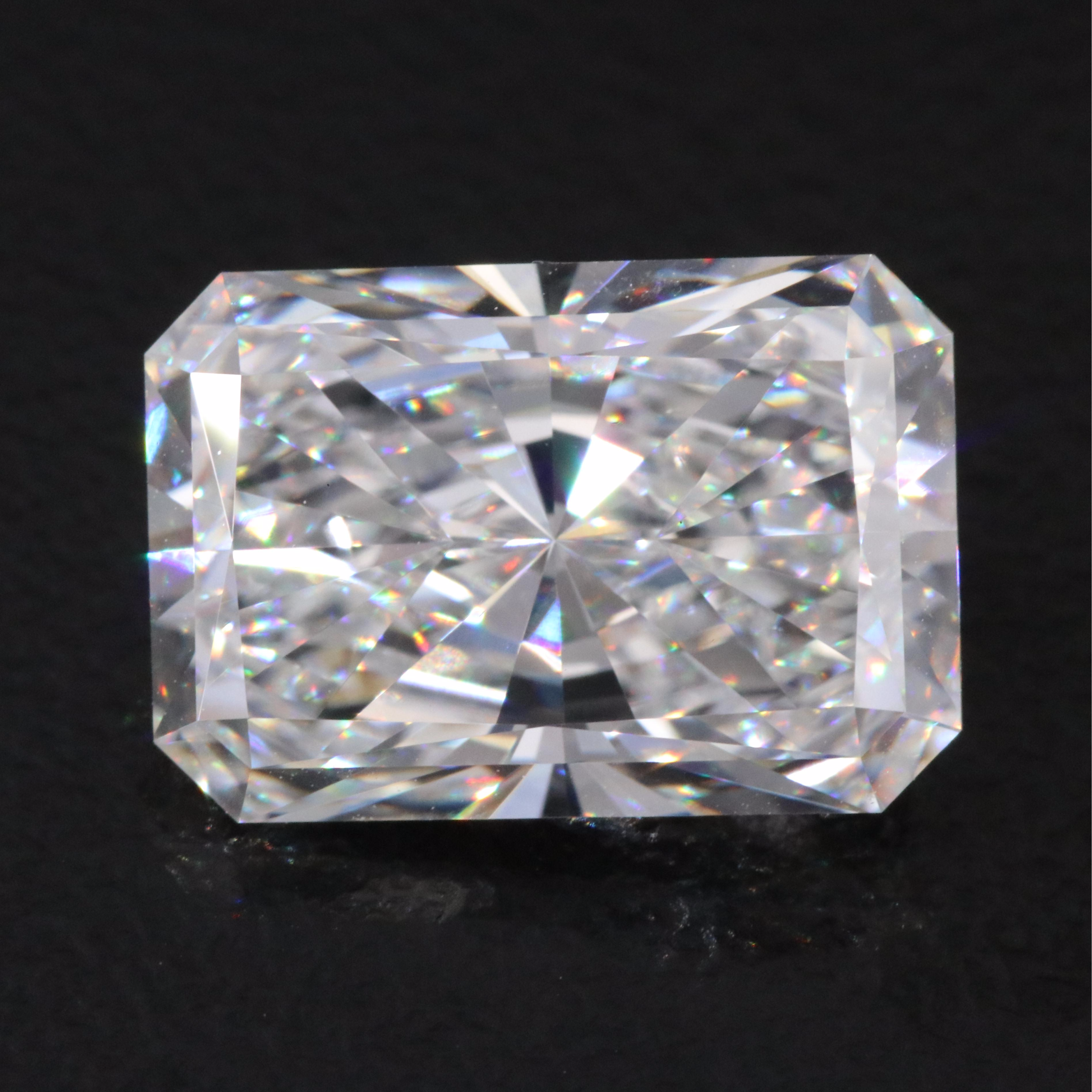 Loose 5.09 CT Lab Grown Diamond with IGI Report