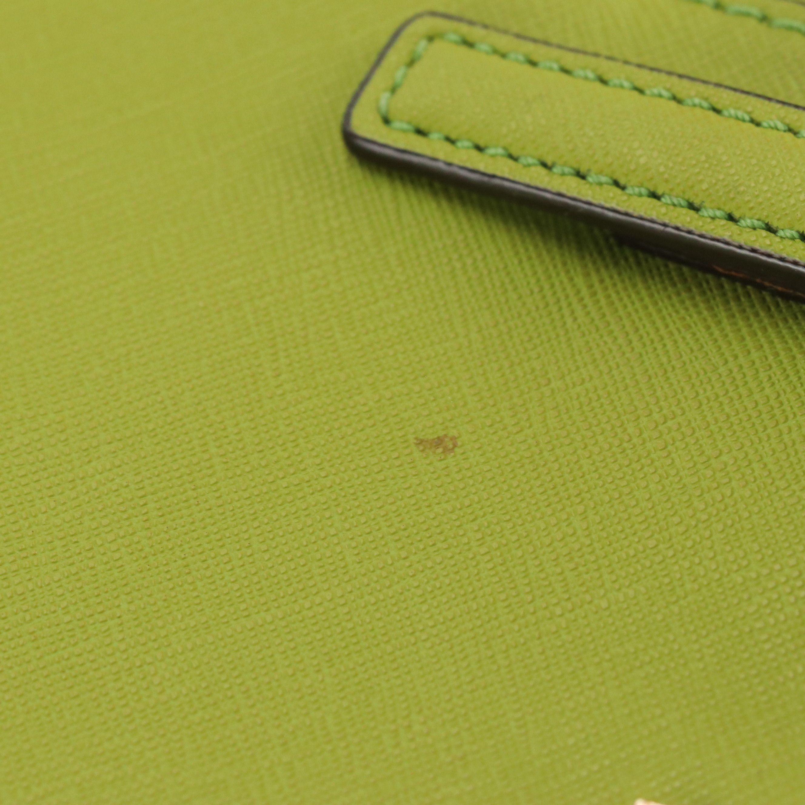 Michael Kors Jet Set Zip Tote in Green Textured Leather