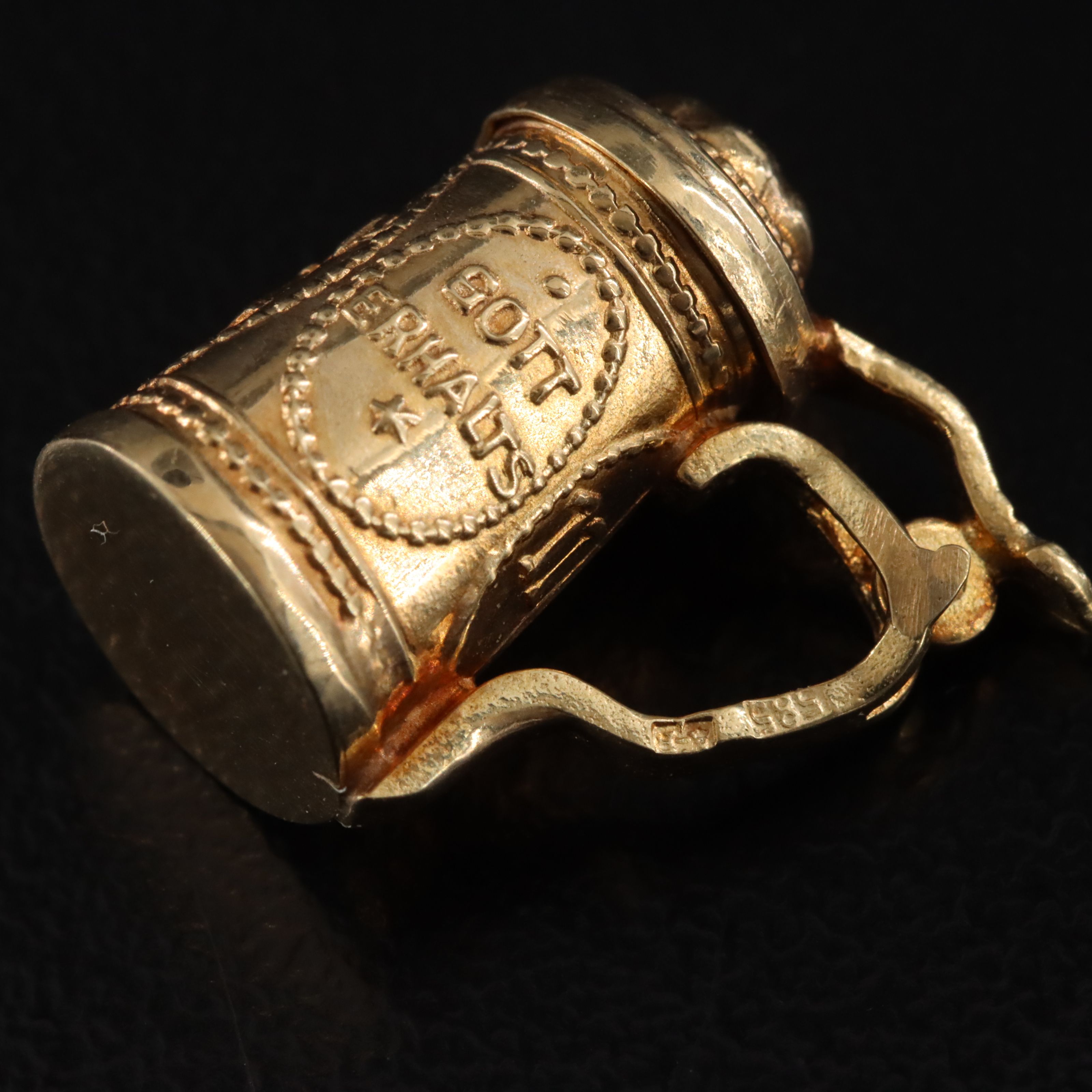 14K Articulated Beer Stein Charm Pendant
