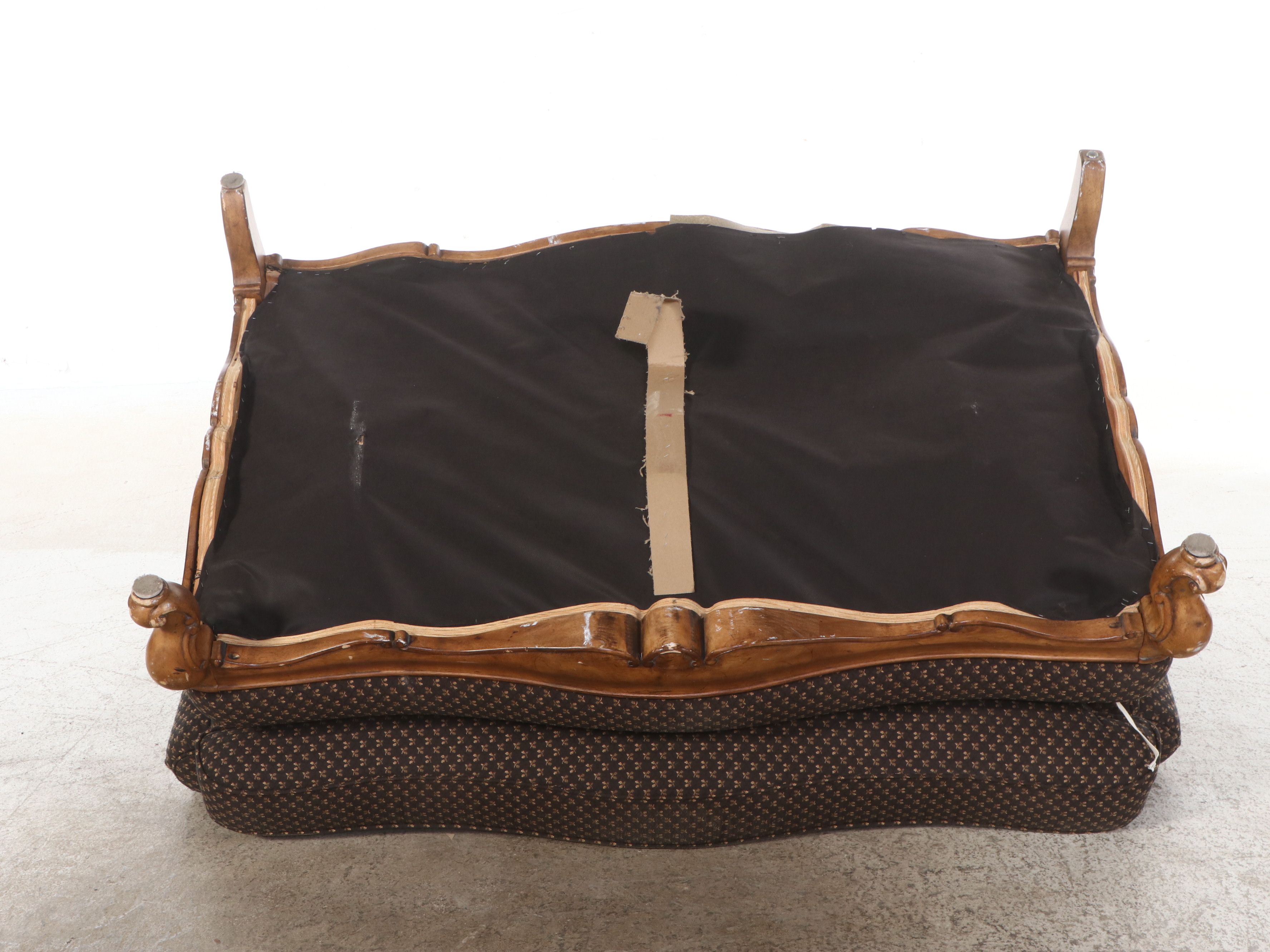 Schnadig French Provincial Style Button-Tufted Fabric Upholstered Loveseat