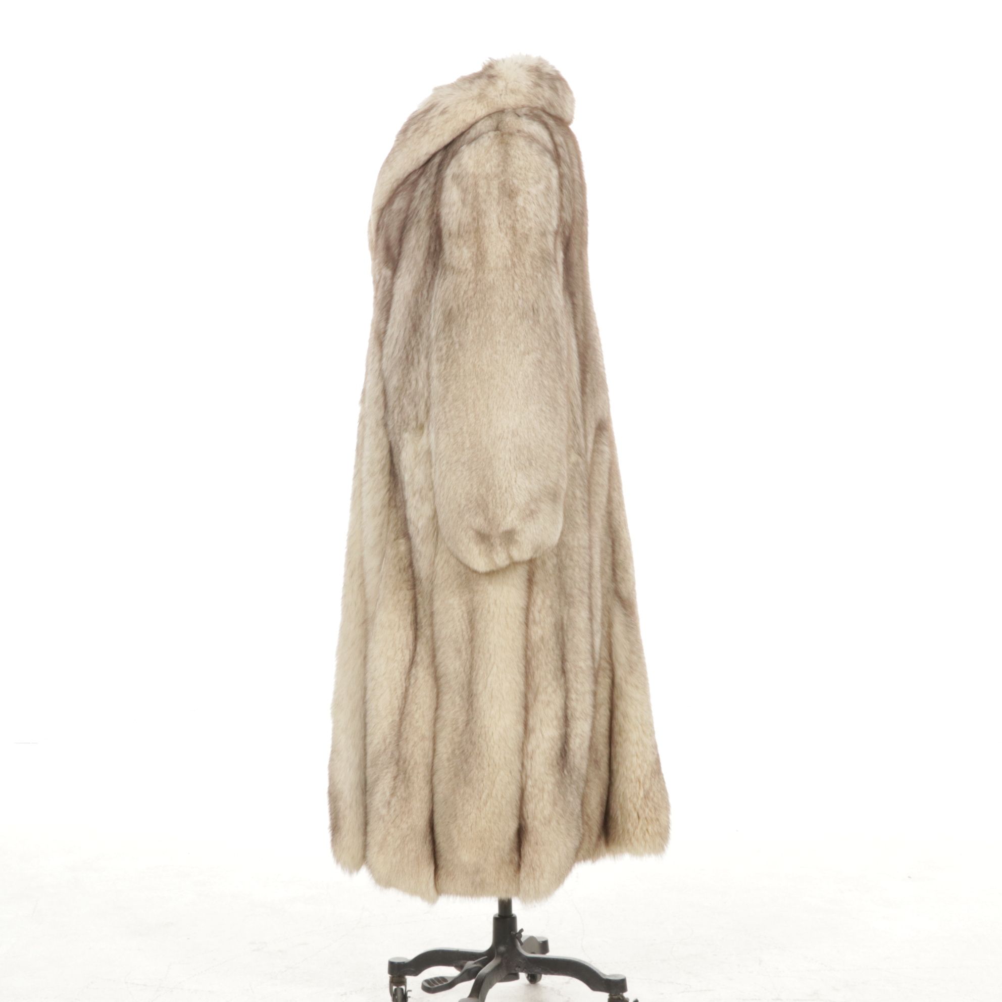 Full Skin Fox Fur Coat, Mid-20th C.