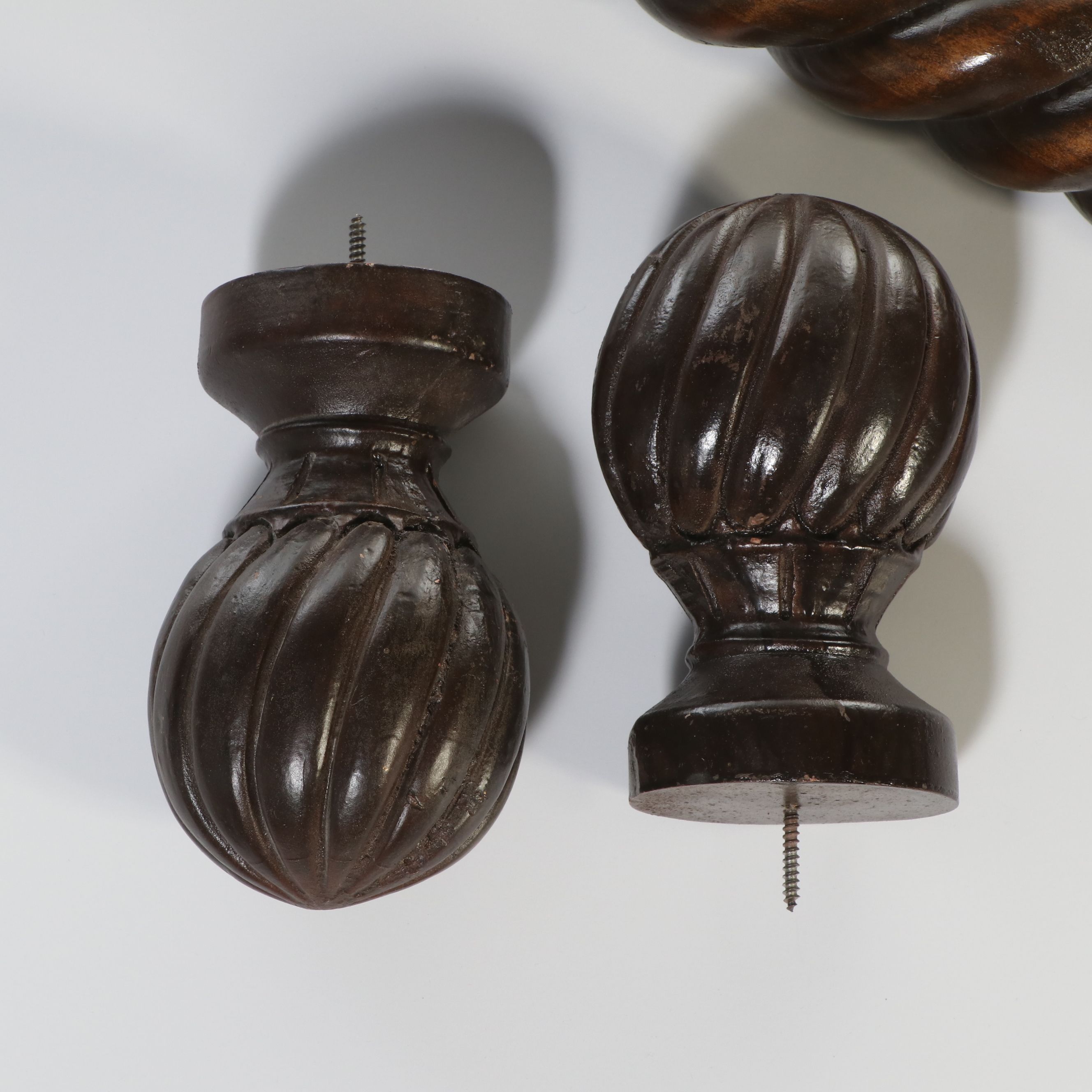 Victorian Style Barley Twist Curtain Rod with Wall Brackets and Finials