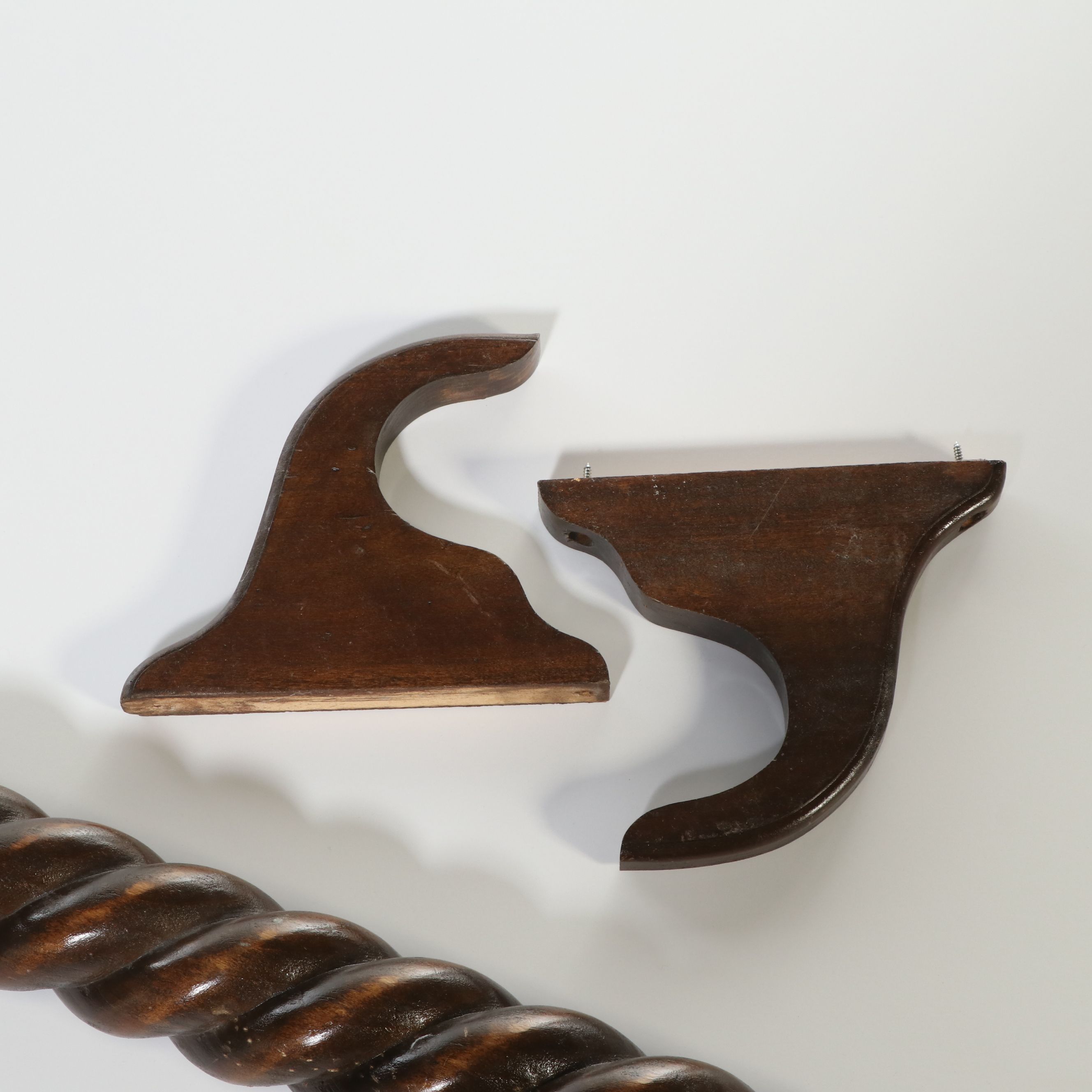 Victorian Style Barley Twist Curtain Rod with Wall Brackets and Finials