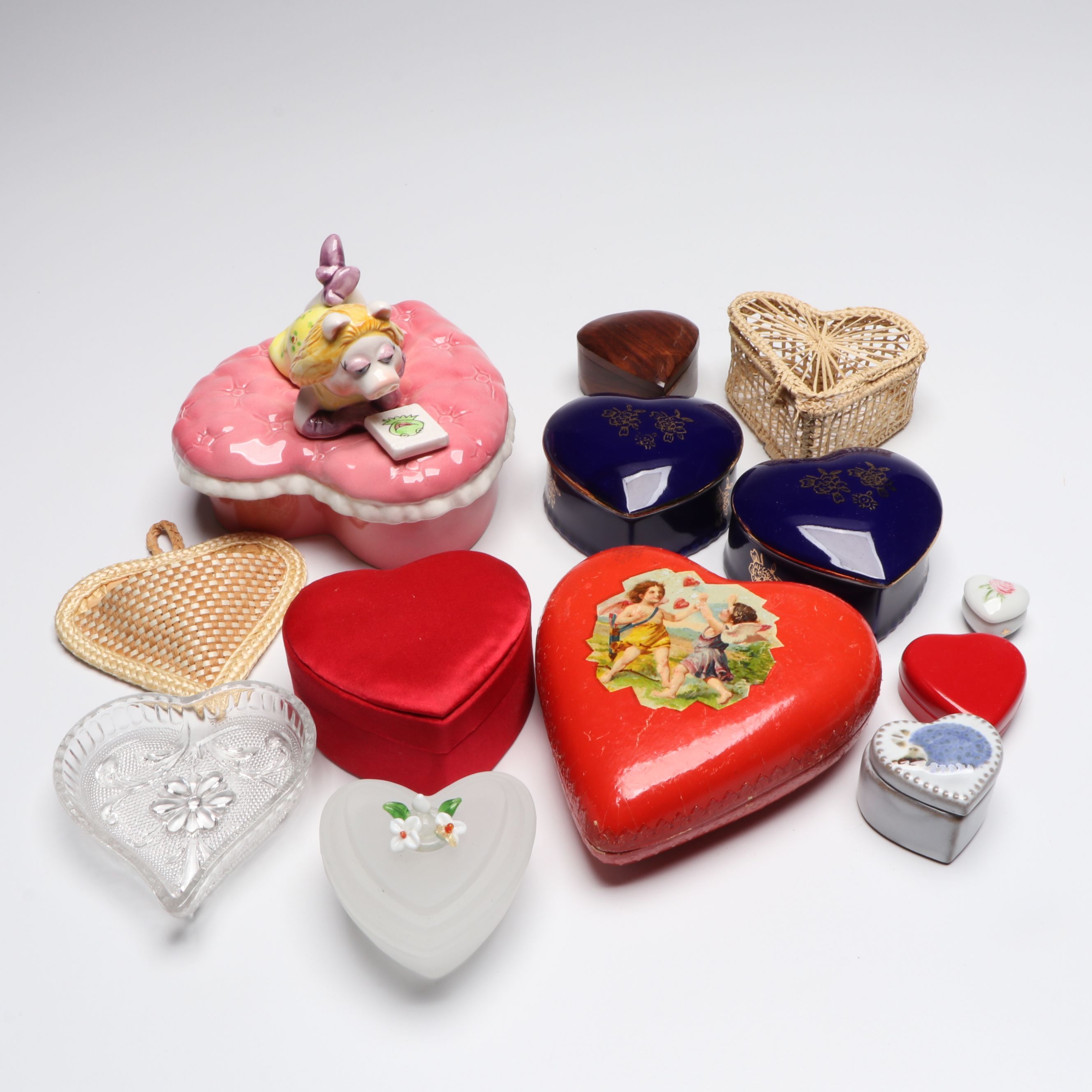 Sigma Ceramic Miss Piggy with Other Heart-Shaped Boxes and Décor