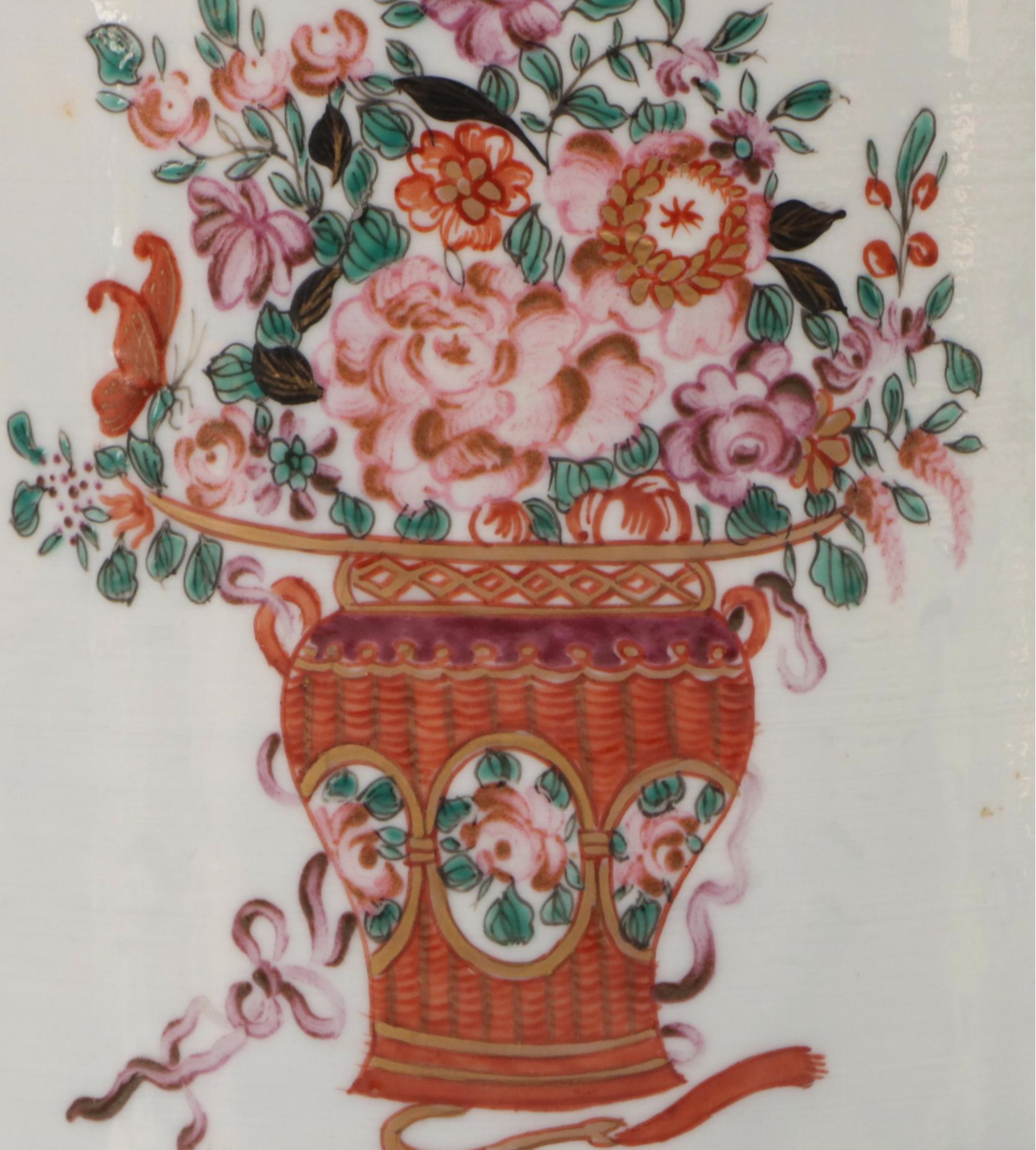 Chinese Export Porcelain "Famille Rose" Brush Pot (Bitong), Late Qing Dynasty