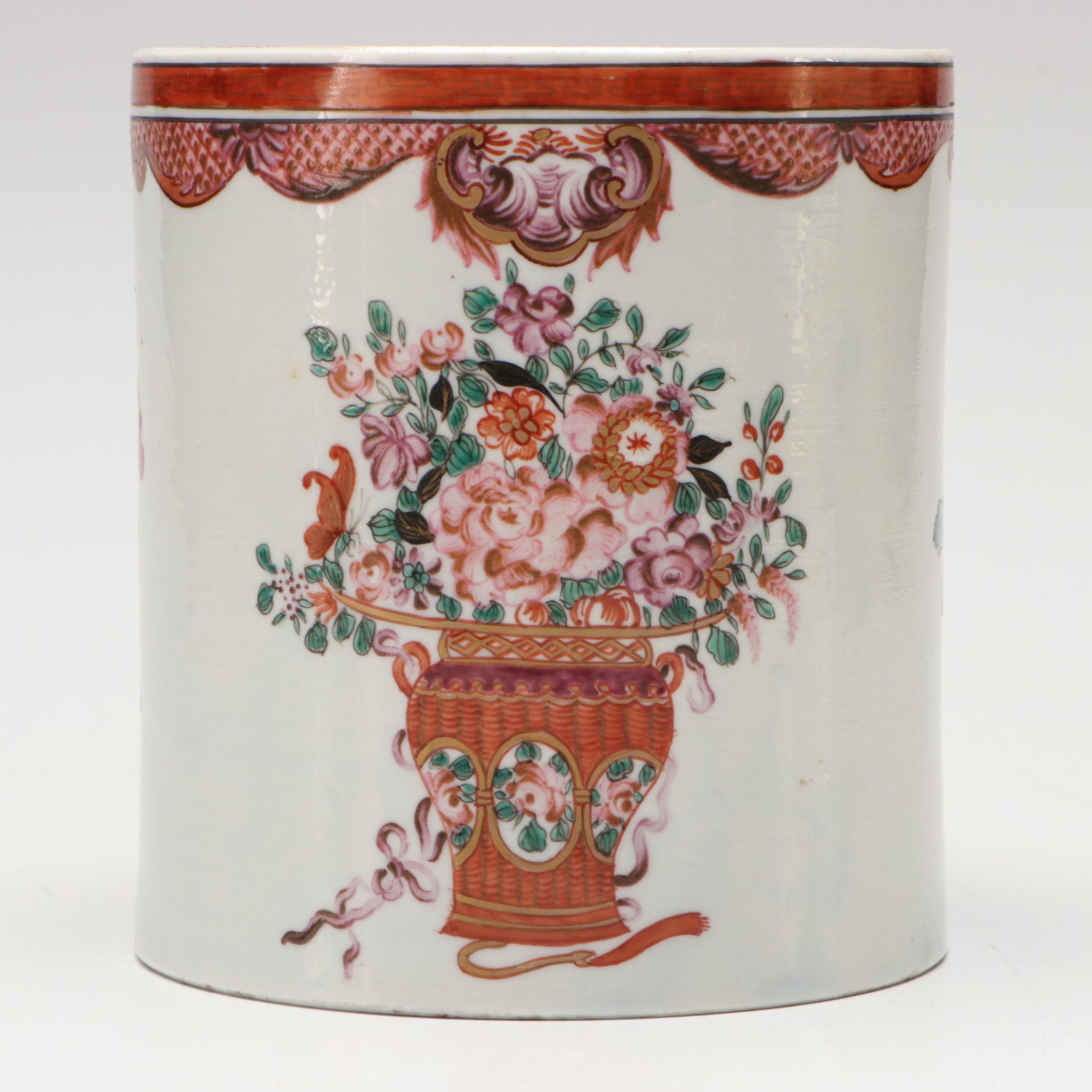 Chinese Export Porcelain "Famille Rose" Brush Pot (Bitong), Late Qing Dynasty